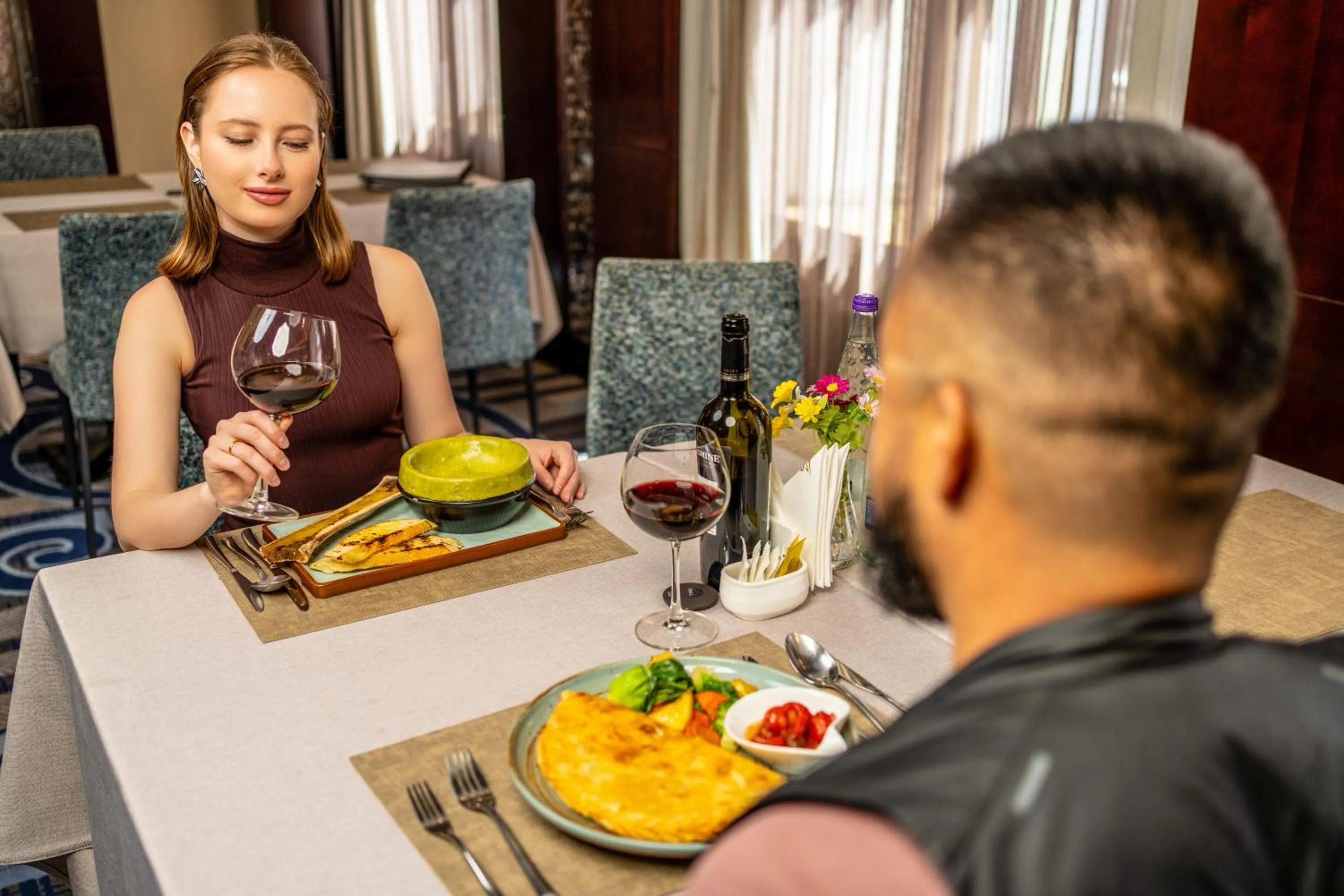 Restaurant/places to eat in Best Western Premier Tuushin Hotel