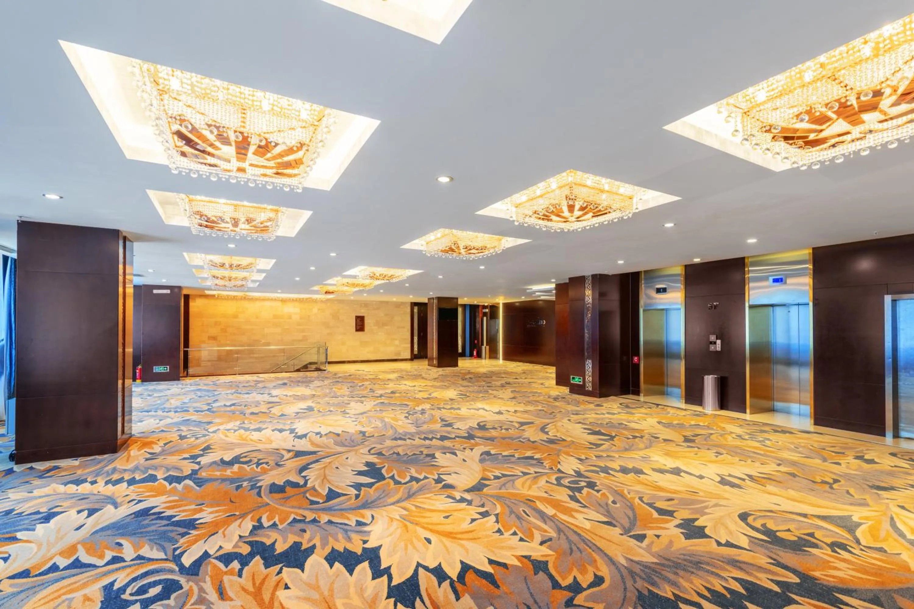 Banquet/Function facilities, Bed in Best Western Premier Tuushin Hotel