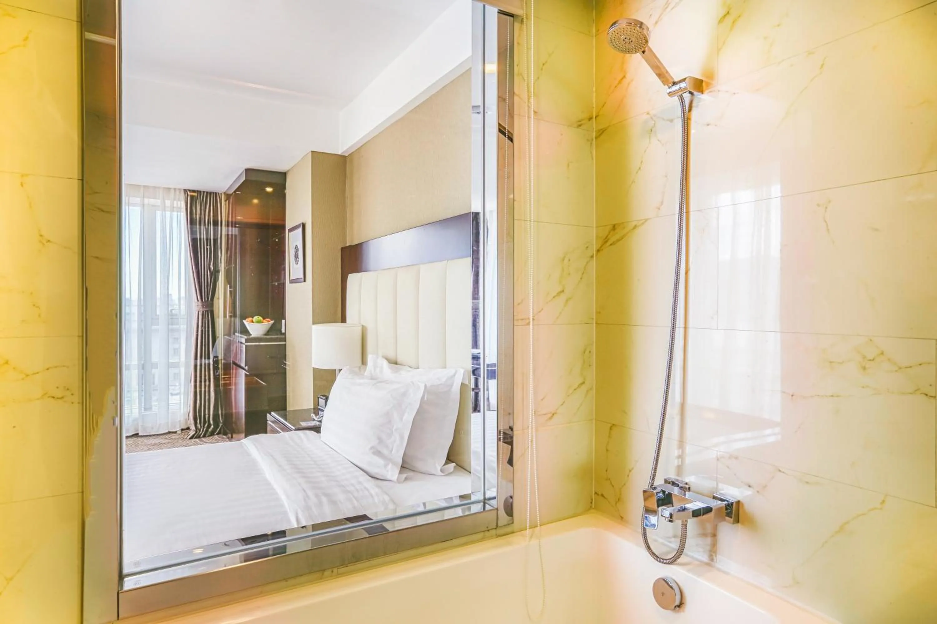 Bathroom, Bed in Best Western Premier Tuushin Hotel