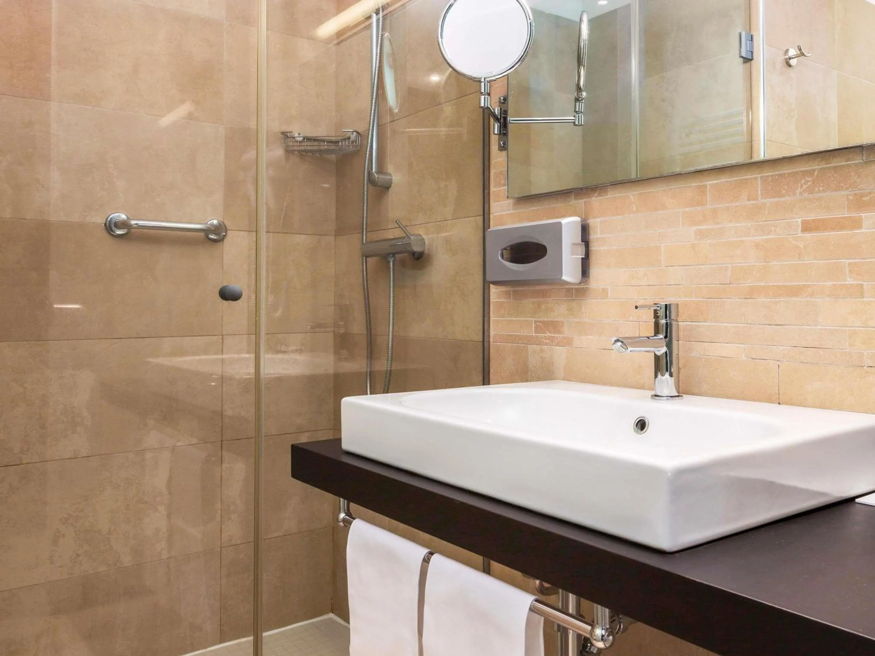 Bedroom in Hotel Mercure Siracusa