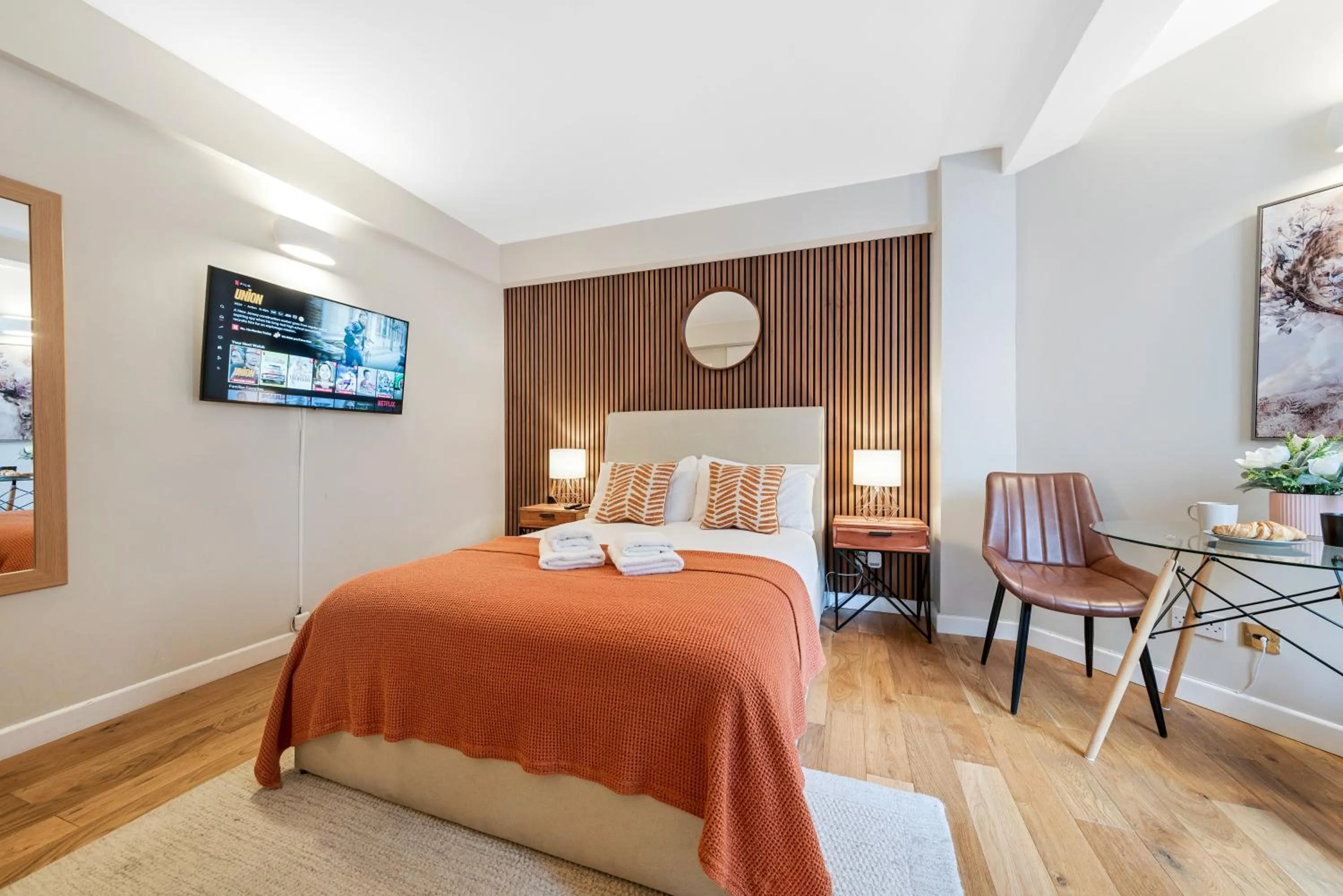 Elegant Apartment in Chelsea