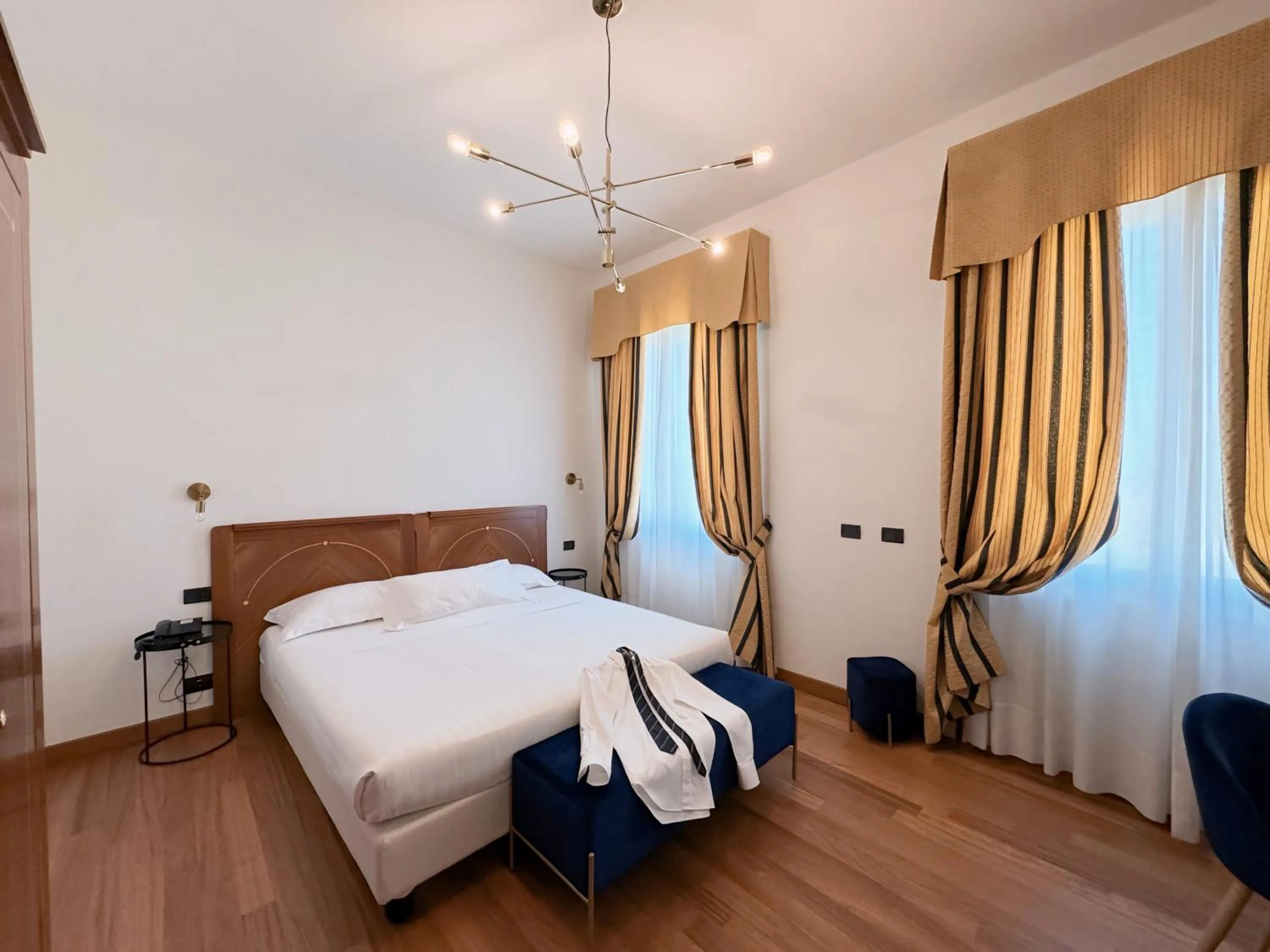 Bed in Rechigi Park Hotel