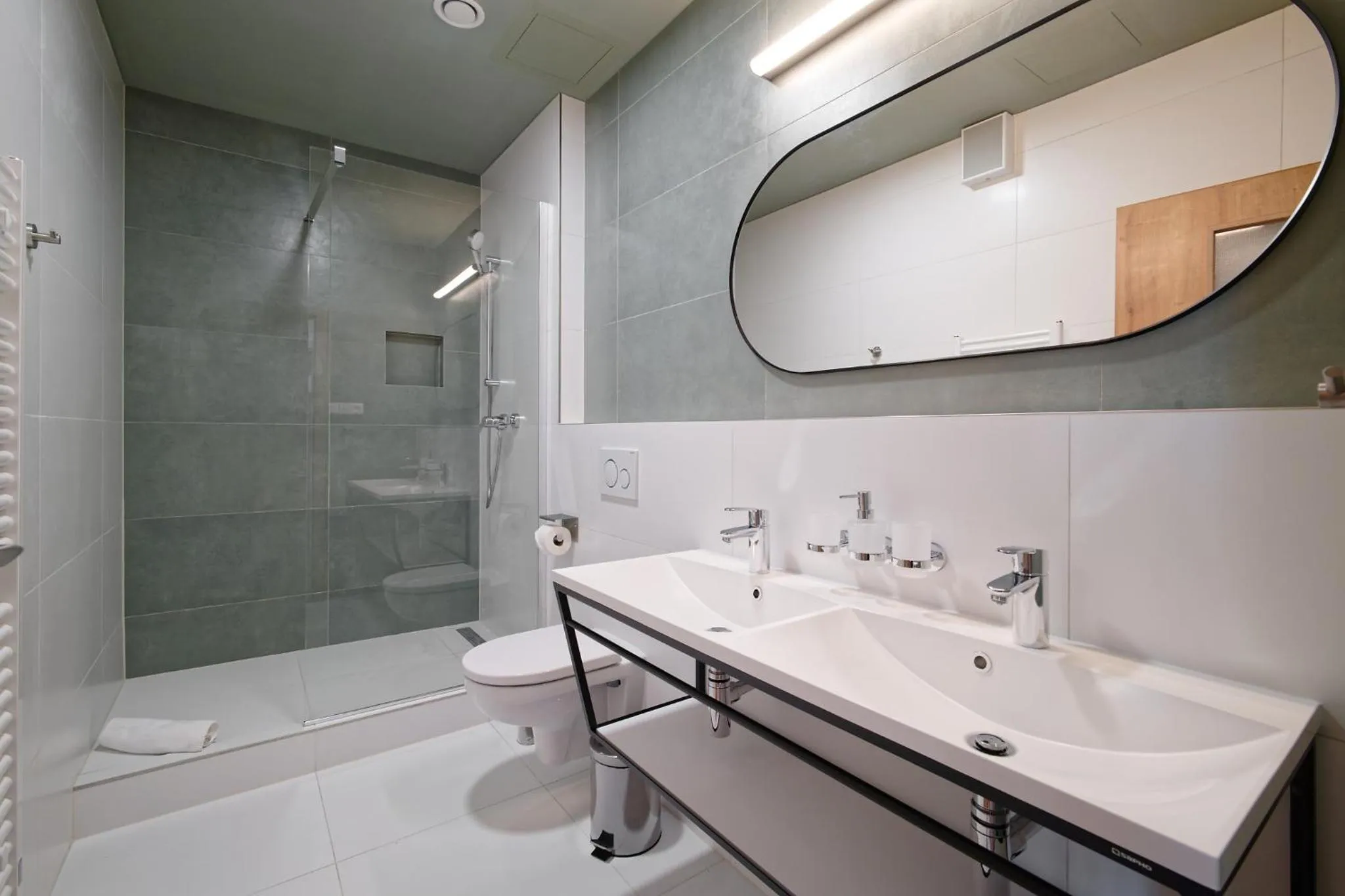 Bathroom in Luma Terra Prague Hostel