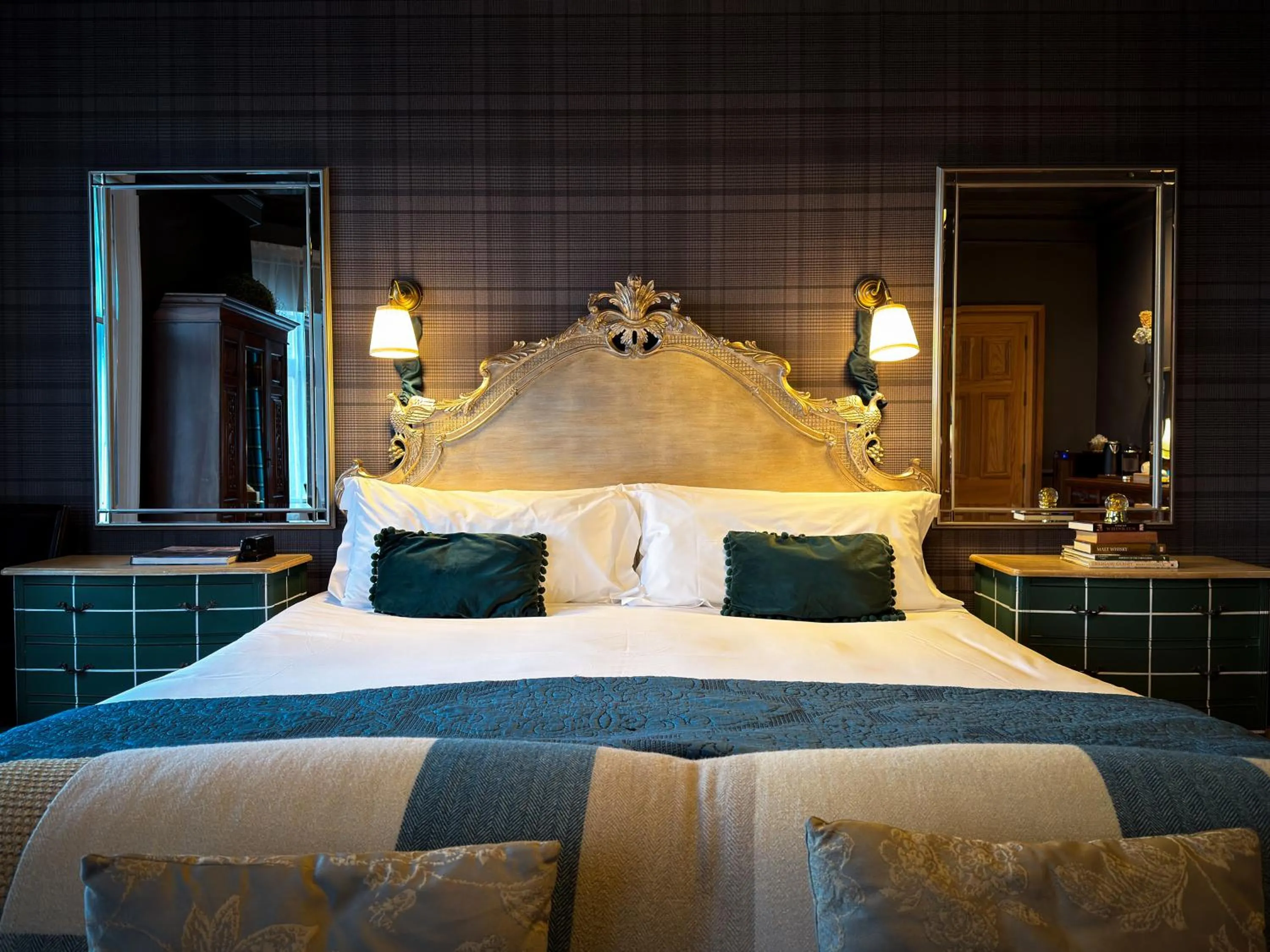 Bed in Glencruitten House