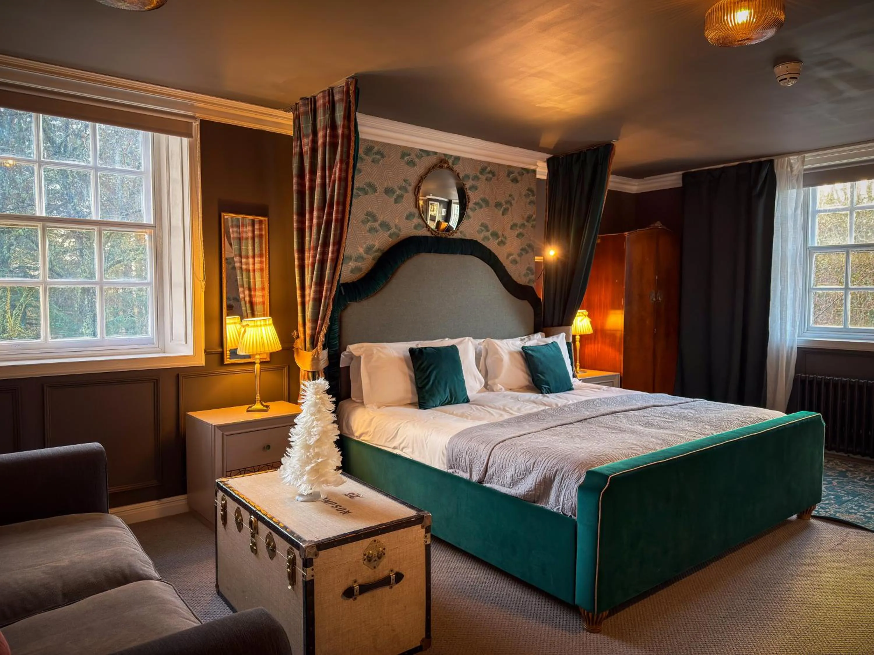 Bed in Glencruitten House