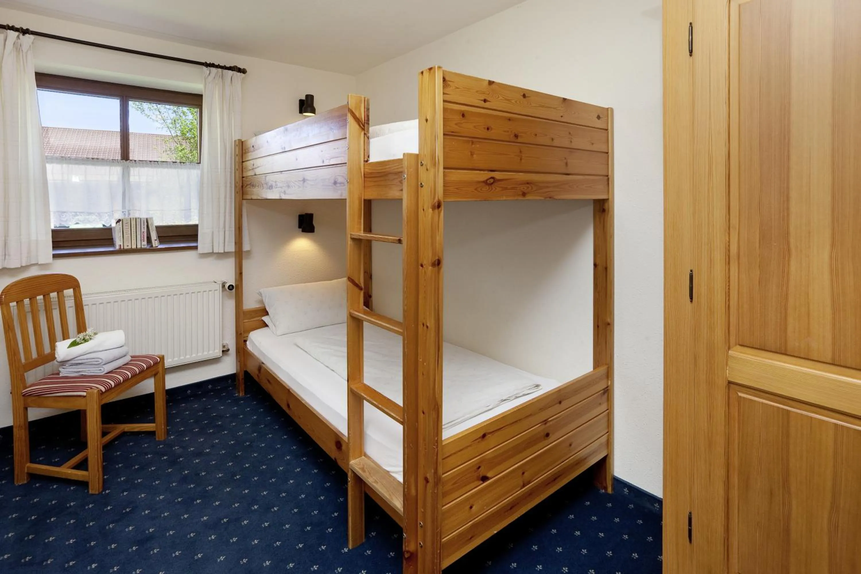 children, Bed in Ferienwohnungen Vogler