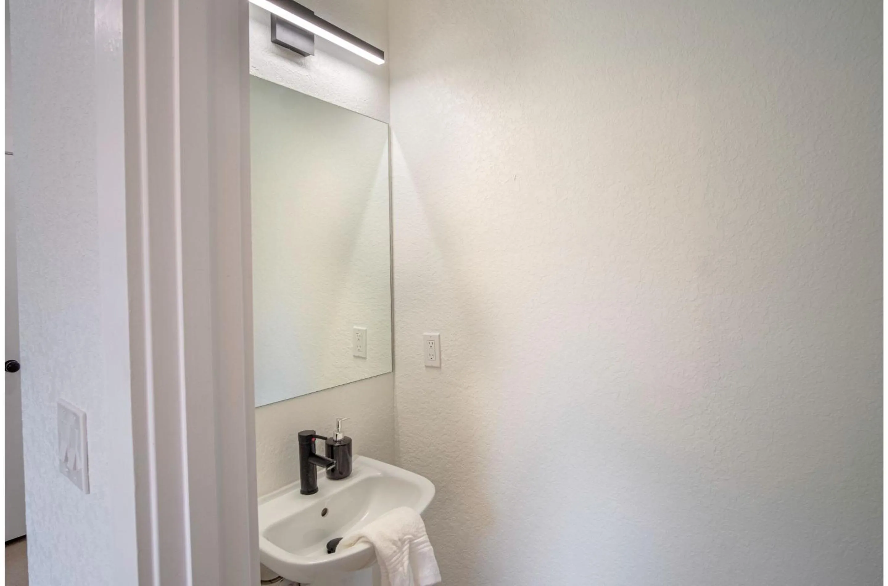 Bathroom in BRAND NEW 4 Stylish 3BR Near Exciting Downtown