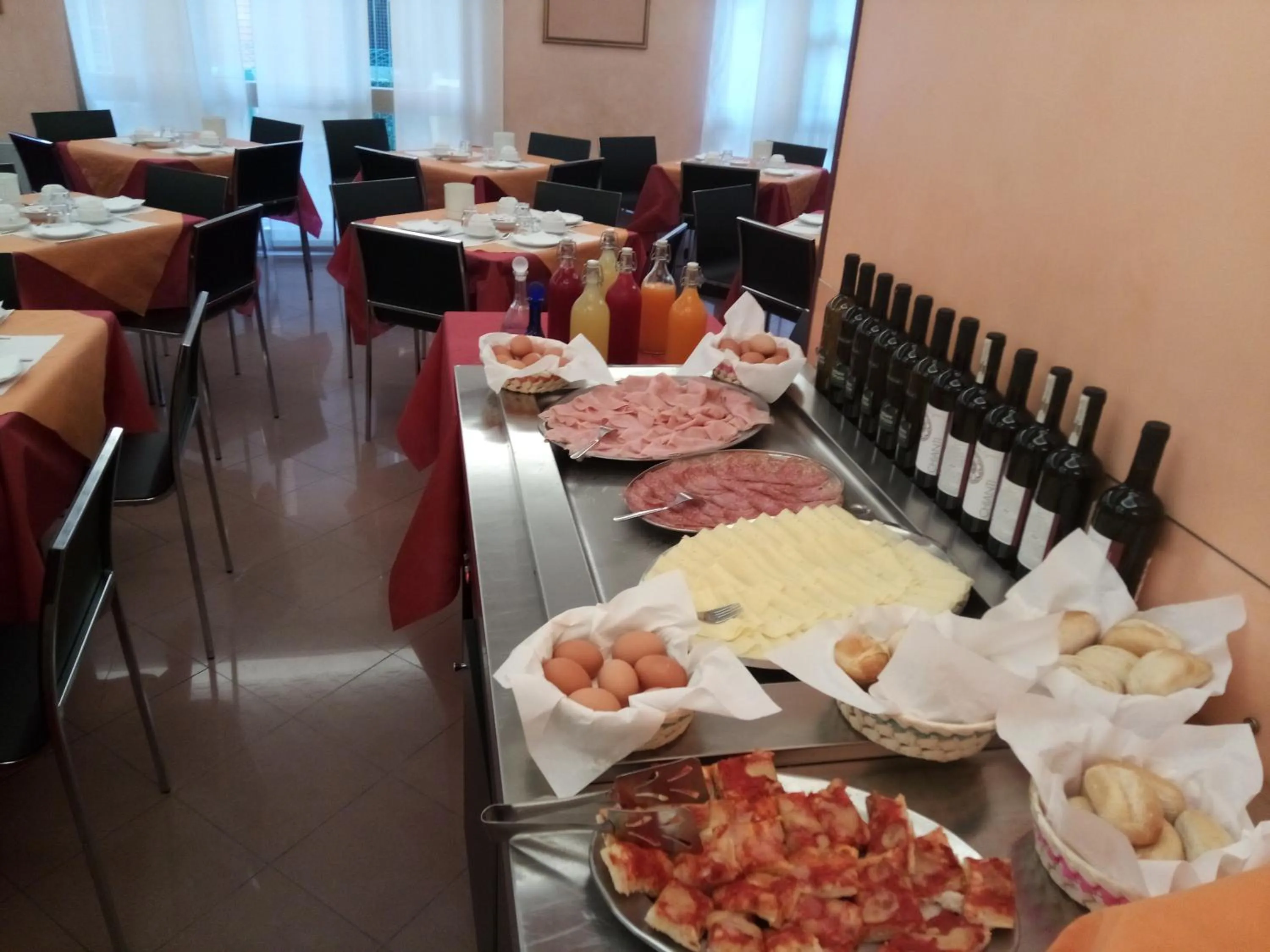 Breakfast in Hotel Manola