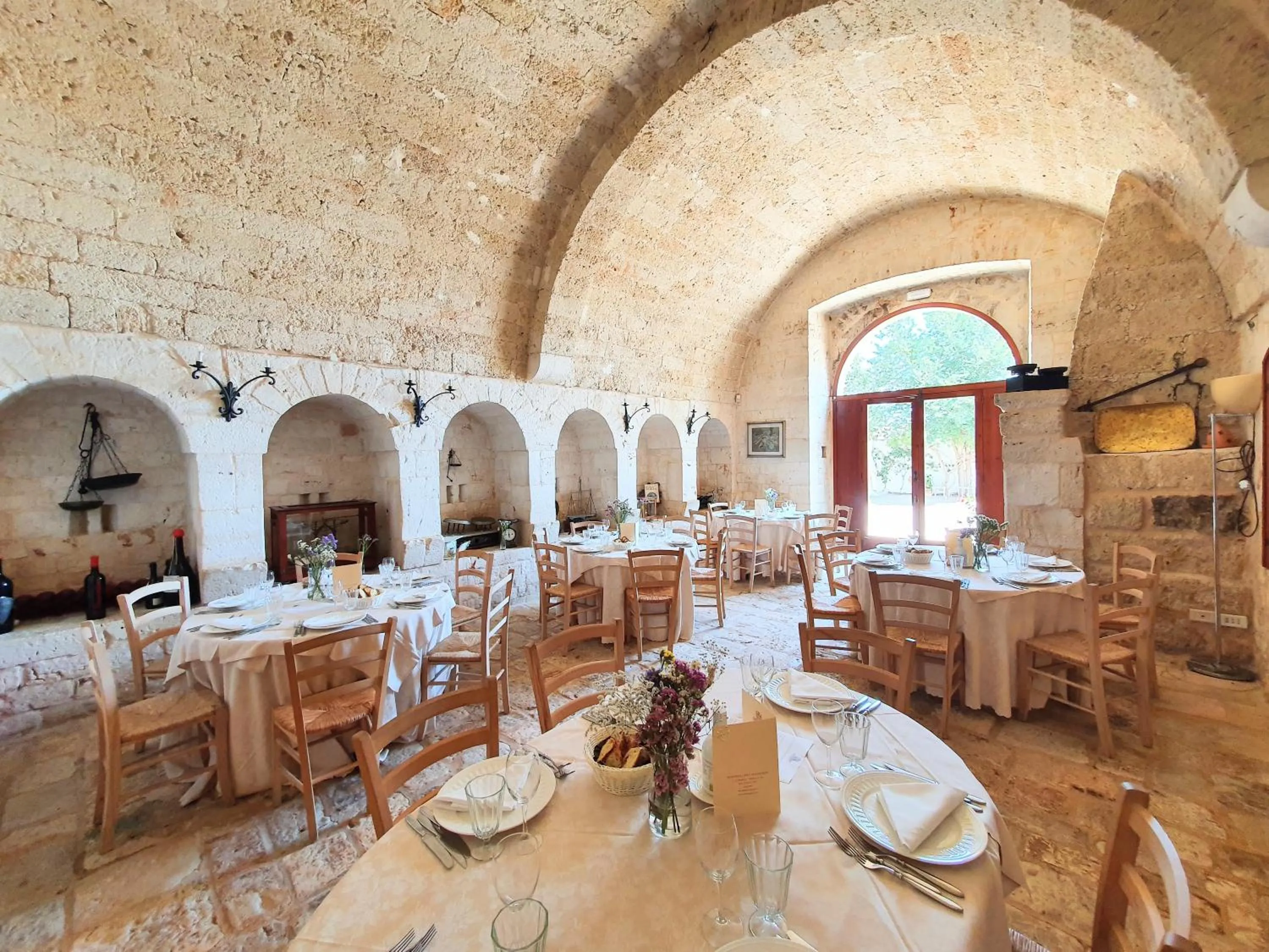 Restaurant/places to eat in Masseria Agrituristica Lama San Giorgio