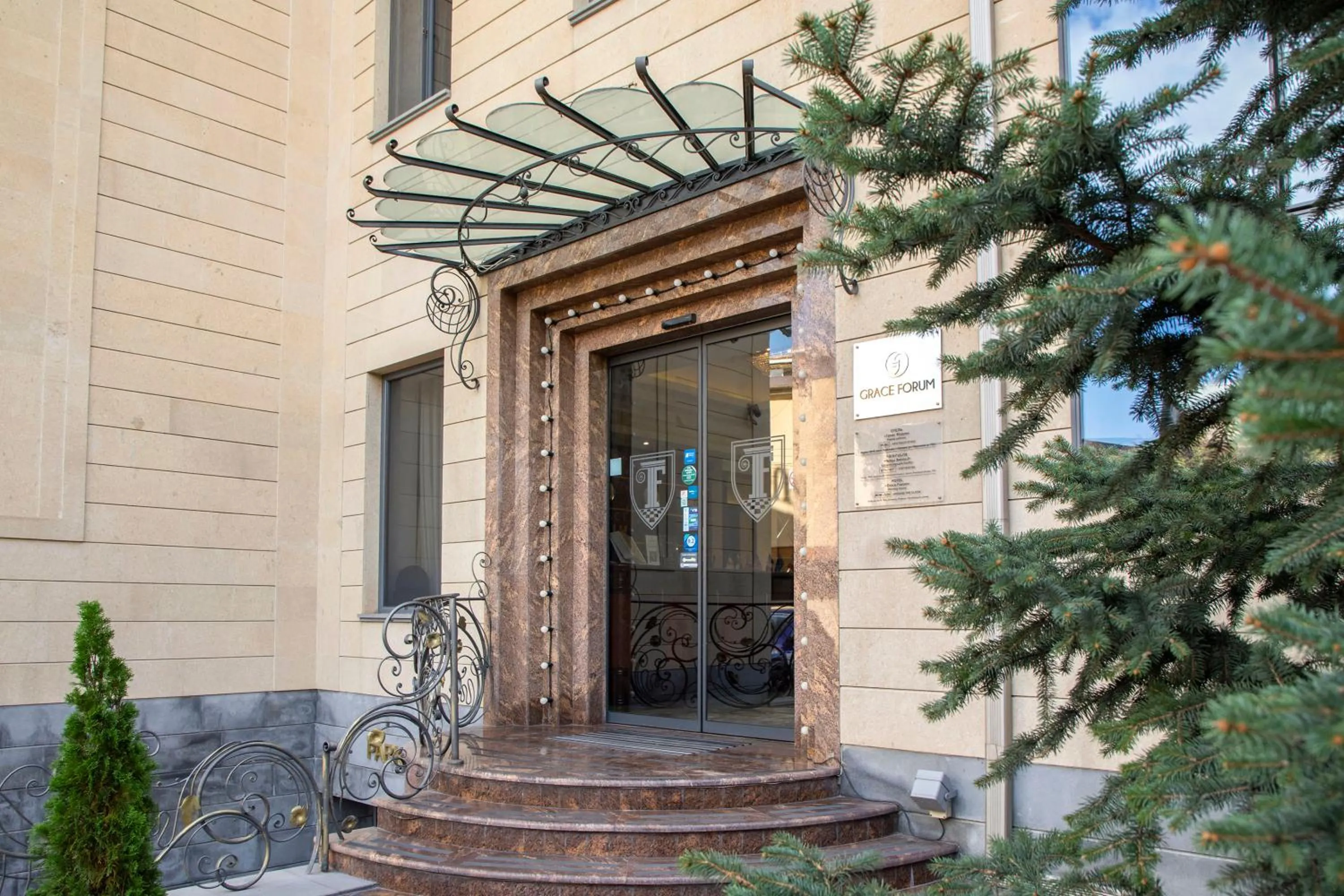 Property building in Spa Hotel Grace Forum