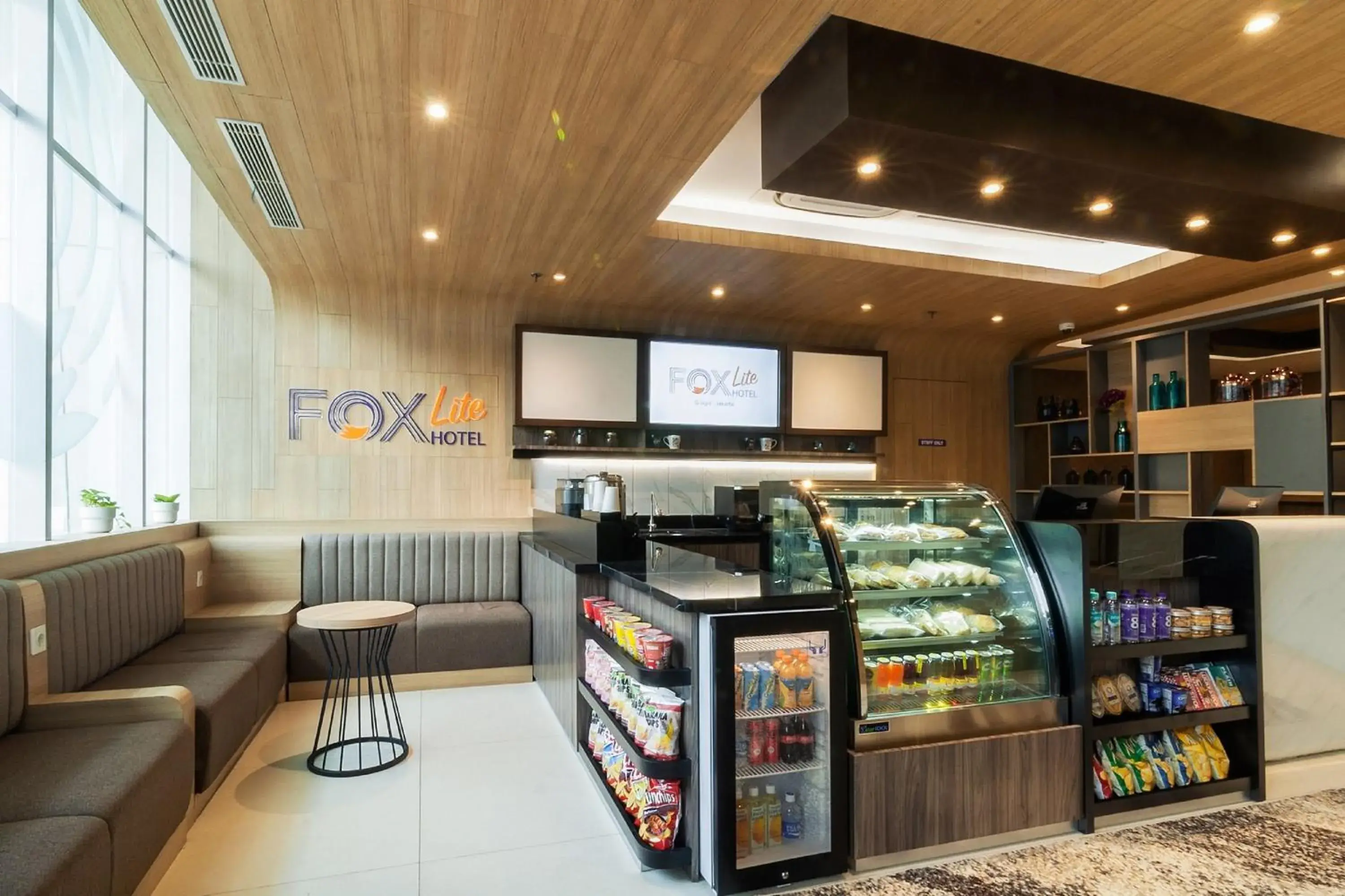 Lobby or reception in FOX Lite Grogol Jakarta Lobby or reception in FOX Lite Grogol Jakarta