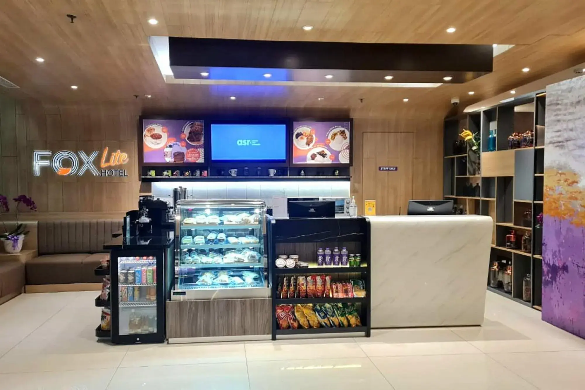 Lobby or reception in FOX Lite Grogol Jakarta Lobby or reception in FOX Lite Grogol Jakarta