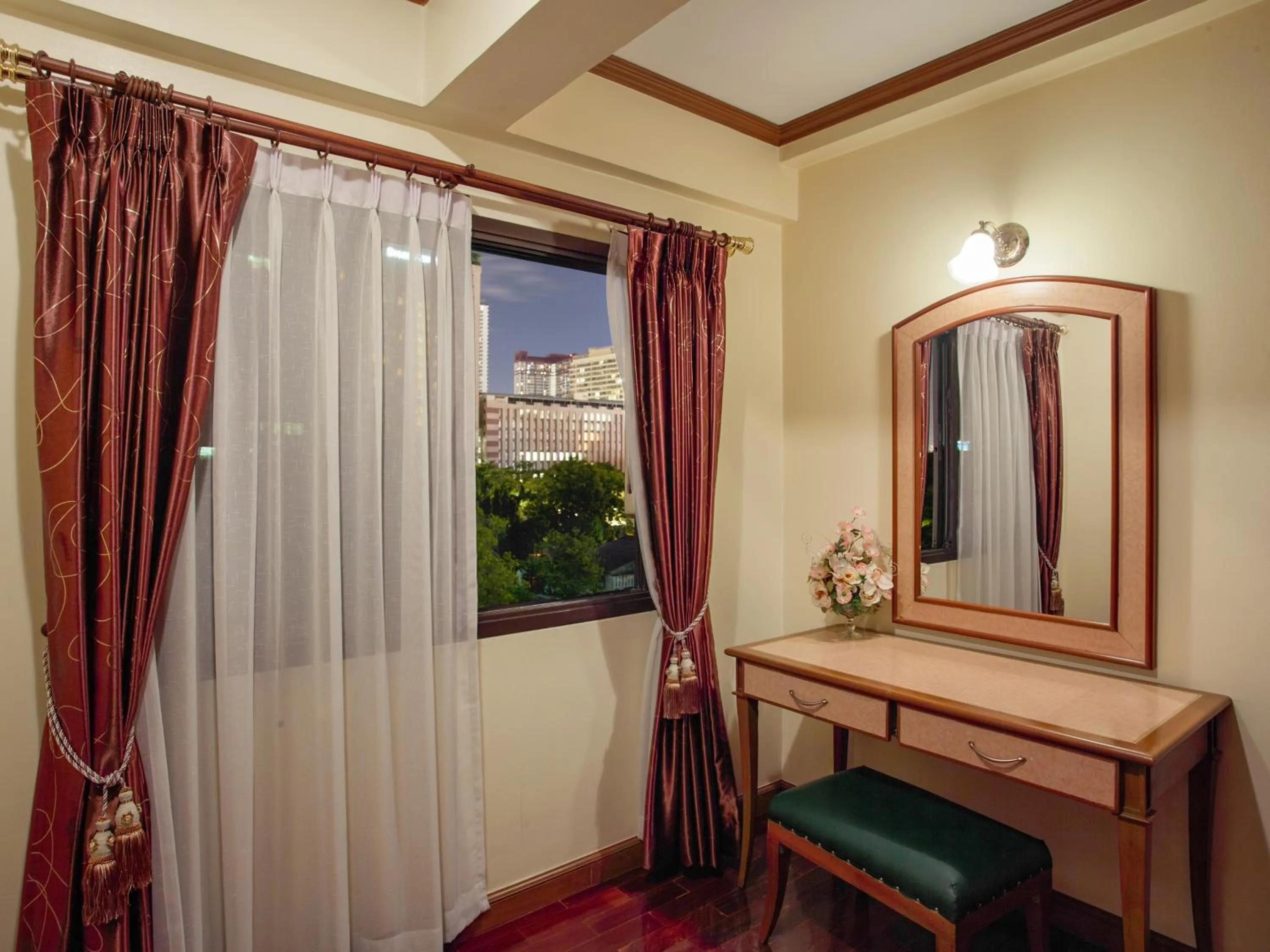 Living room in Patumwan House