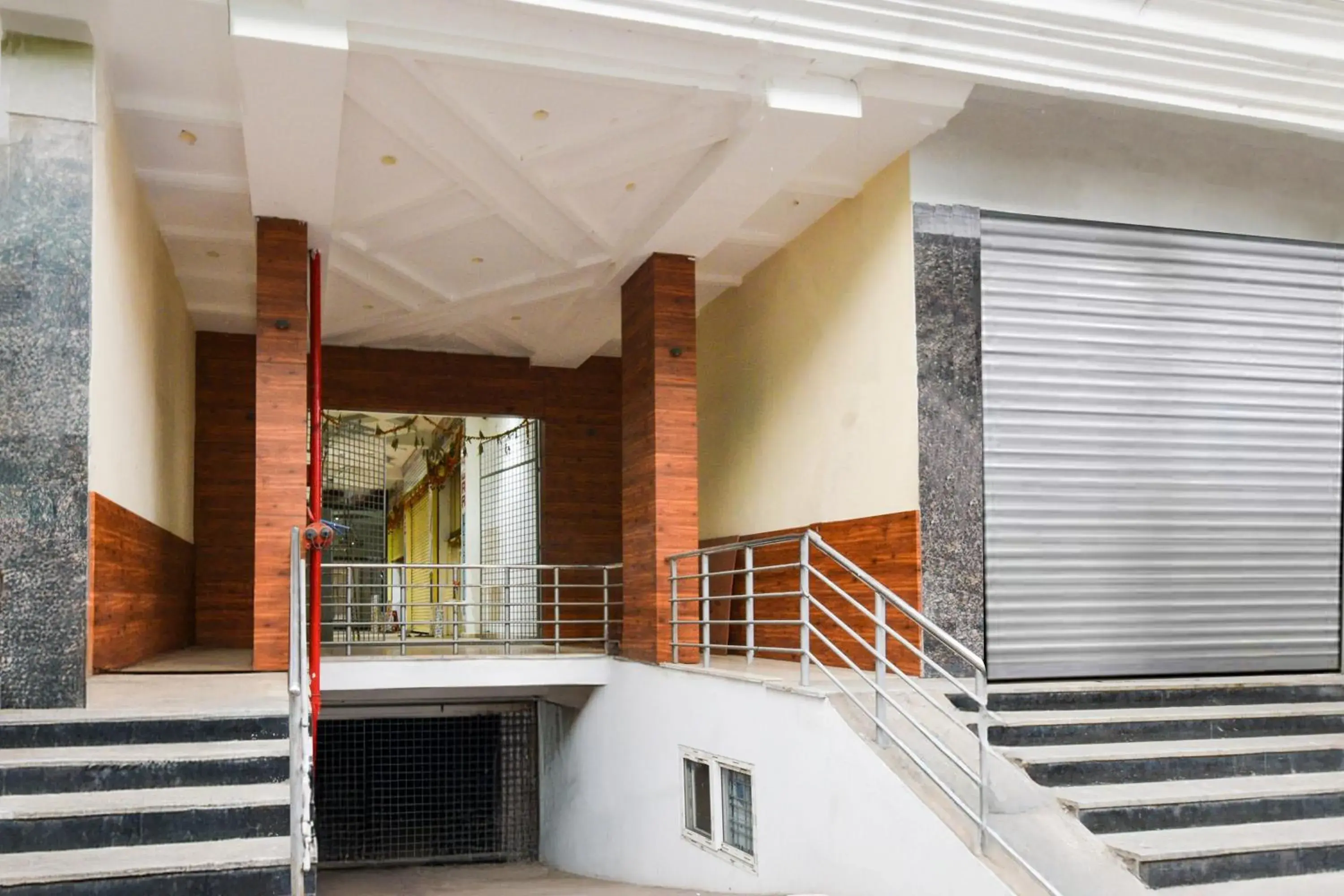 Facade/entrance in Super Townhouse Raniganj formerly Devi Residency Facade/entrance in Super Townhouse Raniganj formerly Devi Residency