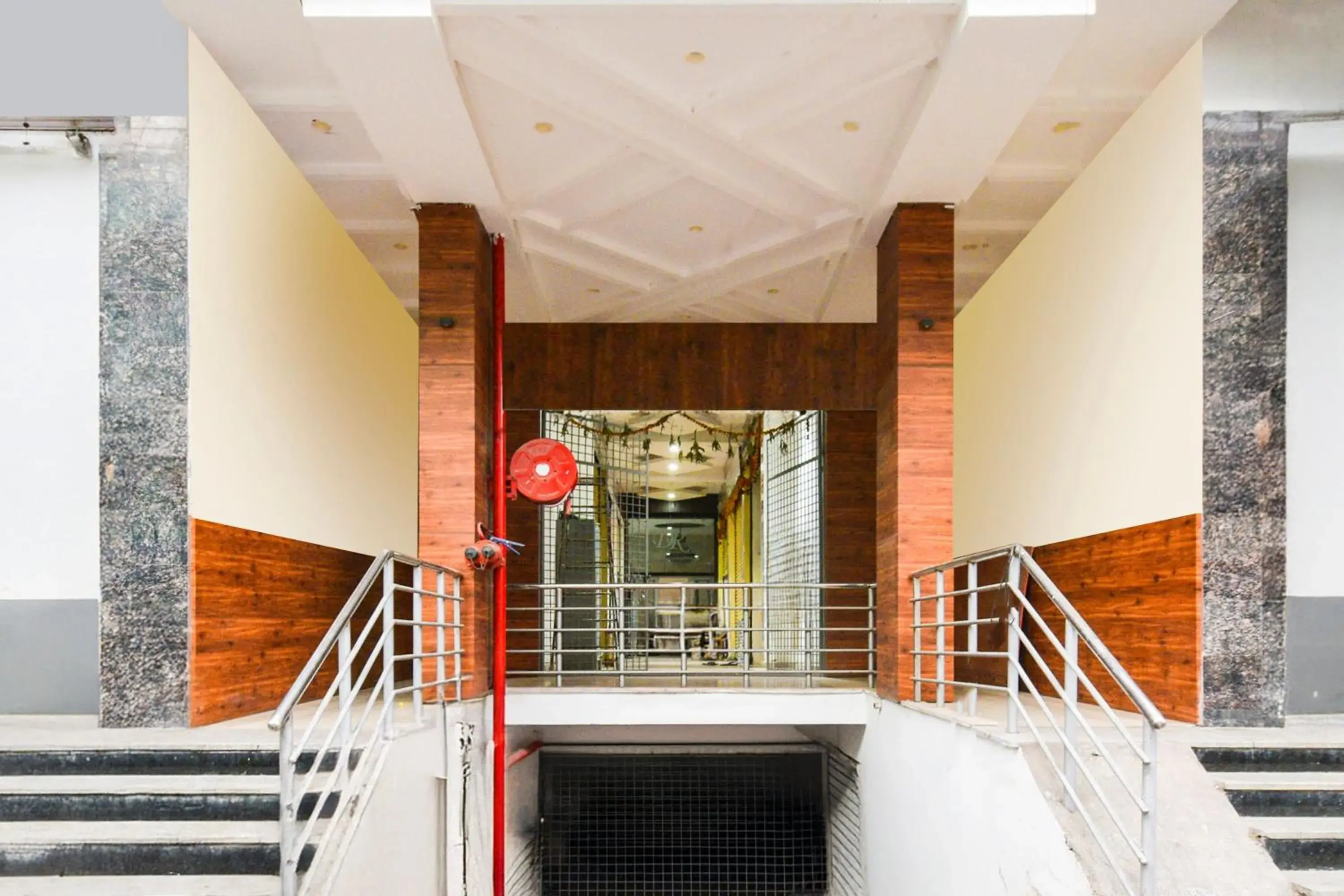 Facade/entrance in Super Townhouse Raniganj formerly Devi Residency Facade/entrance in Super Townhouse Raniganj formerly Devi Residency