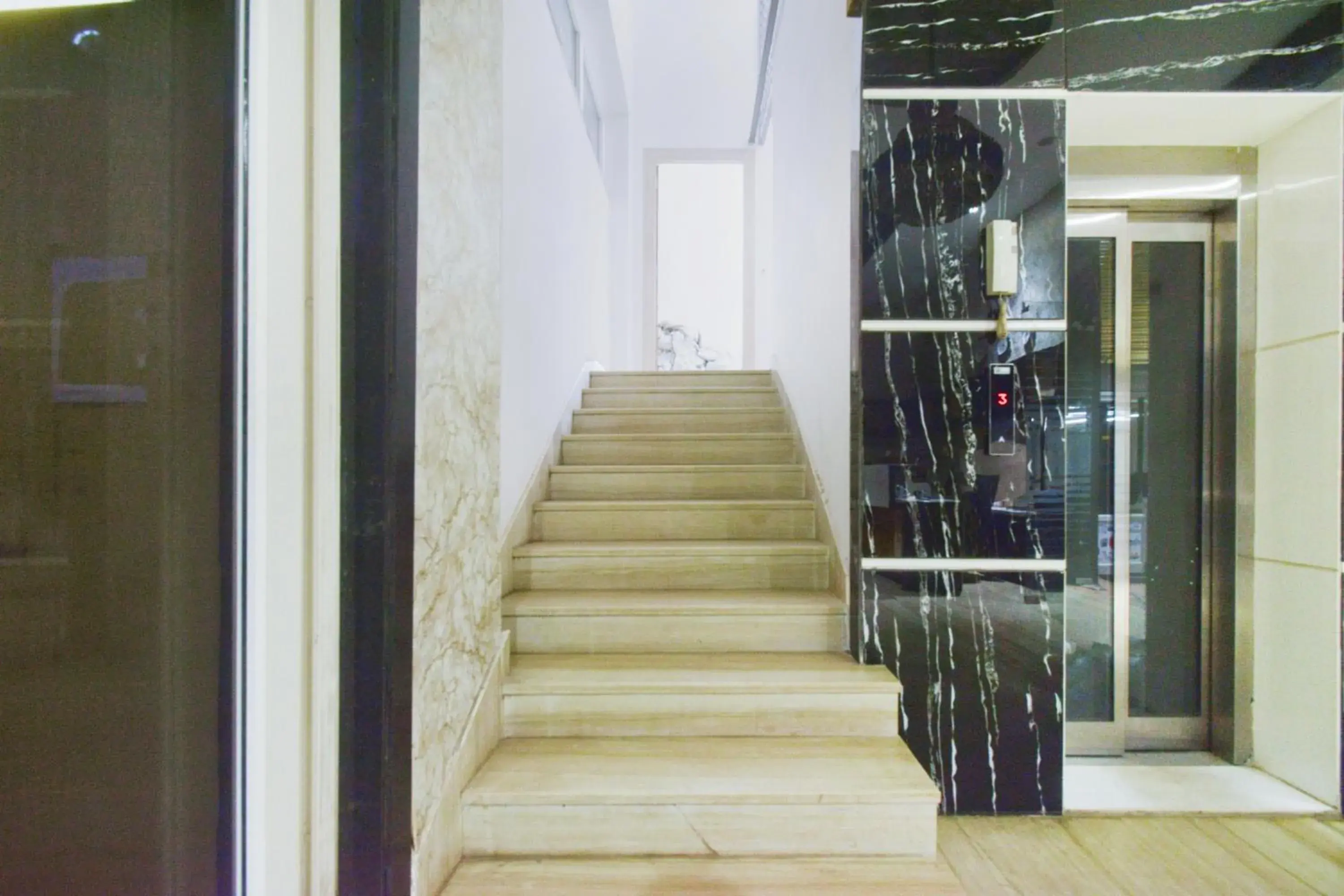 Lobby or reception in Super Townhouse Raniganj formerly Devi Residency Lobby or reception in Super Townhouse Raniganj formerly Devi Residency