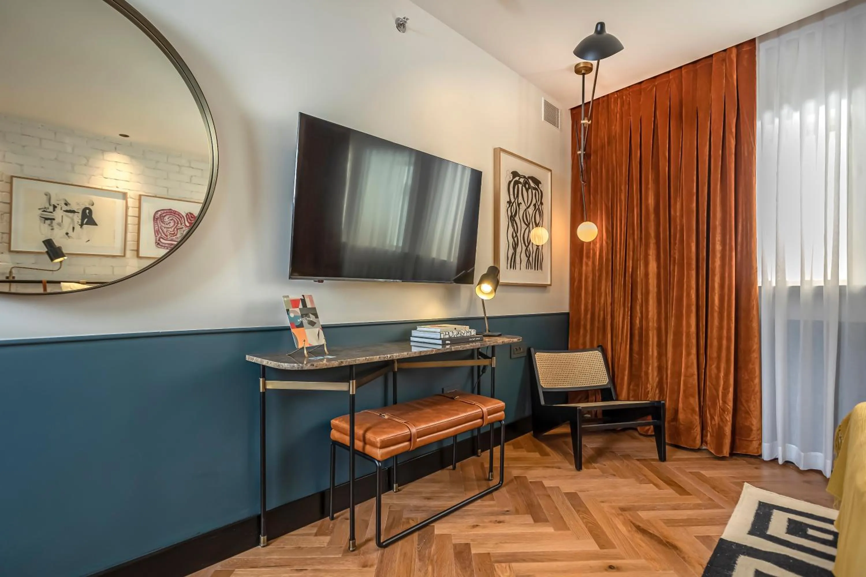 TV and multimedia in Backstage Hotel - an Atlas Boutique Hotel