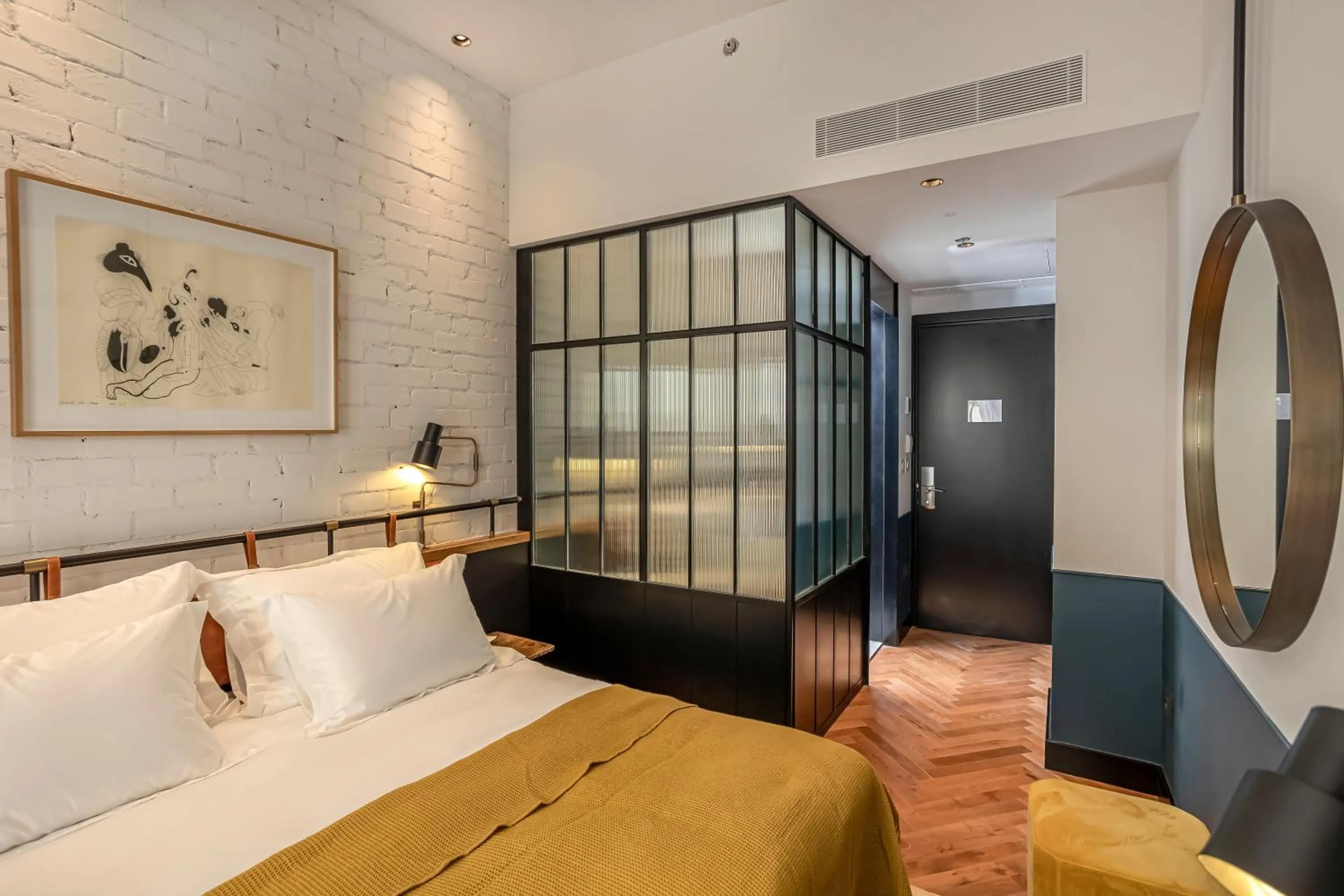 Photo of the whole room, Bed in Backstage Hotel - an Atlas Boutique Hotel