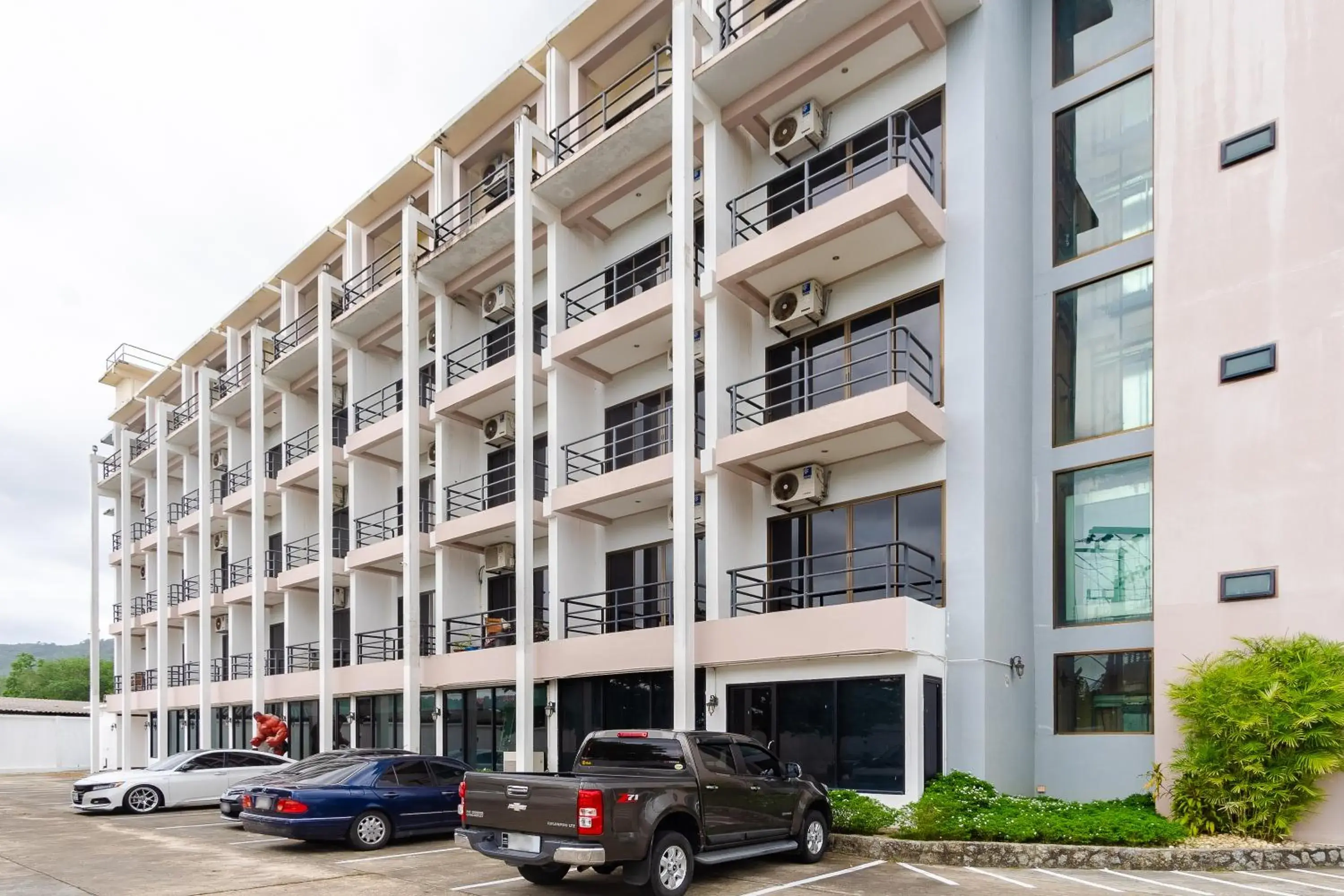 Property building in Goodday Kathu Property building in Goodday Kathu