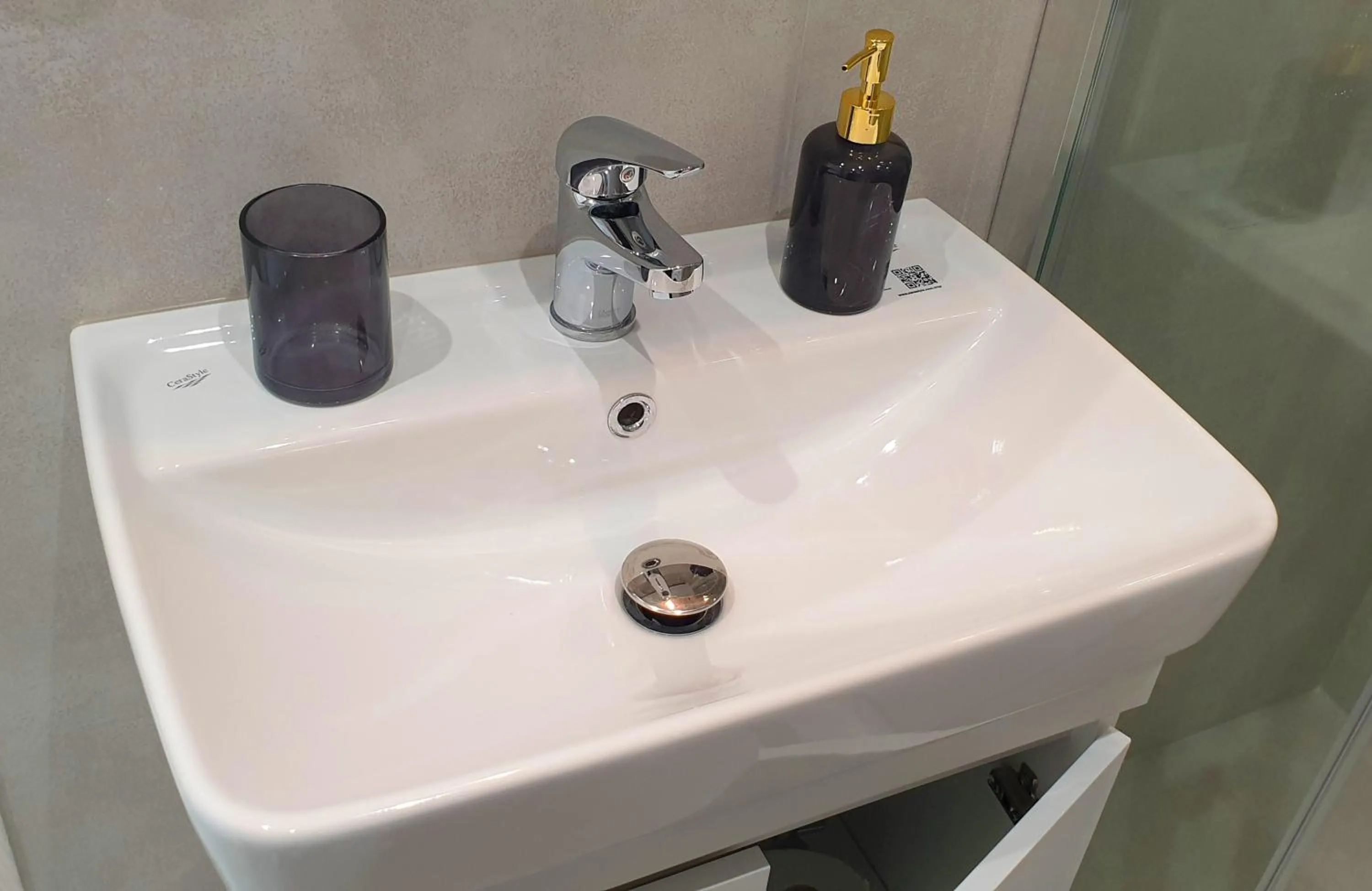 Bathroom in Almeta Suites