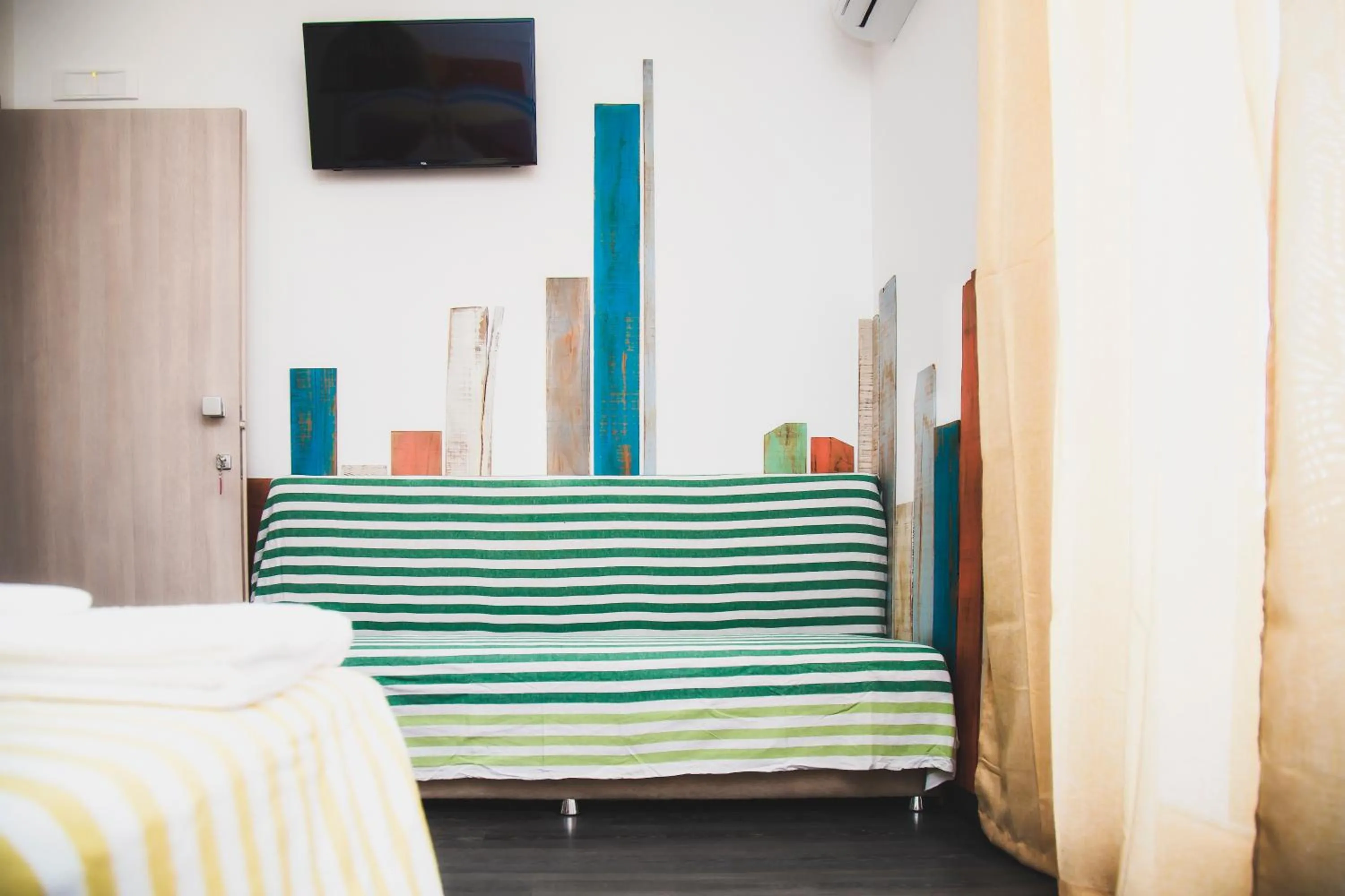 TV and multimedia, Bed in Homiday - Bel Salento Specchia Guest house