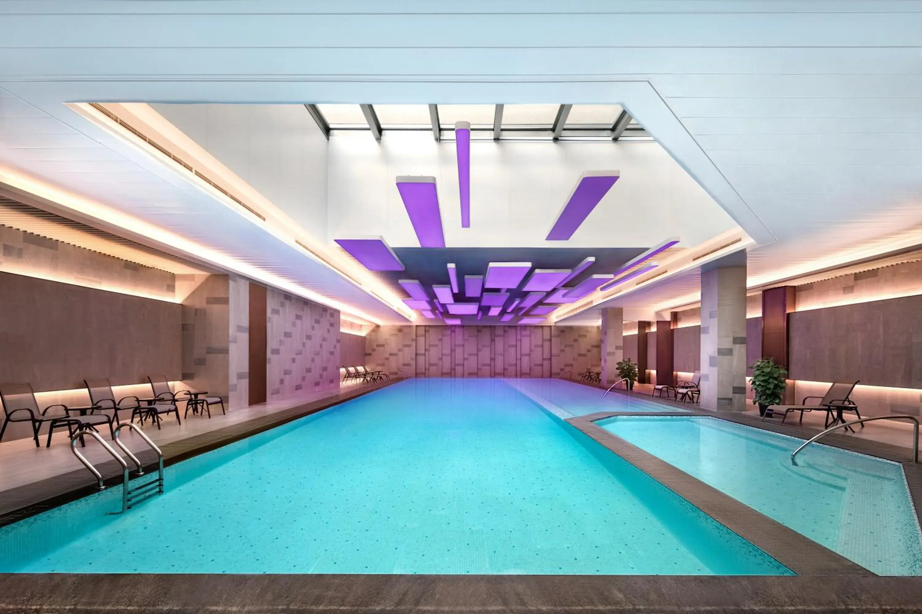 Pool view in Harbour Plaza Metropolitan Shanghai Pool view in Harbour Plaza Metropolitan Shanghai