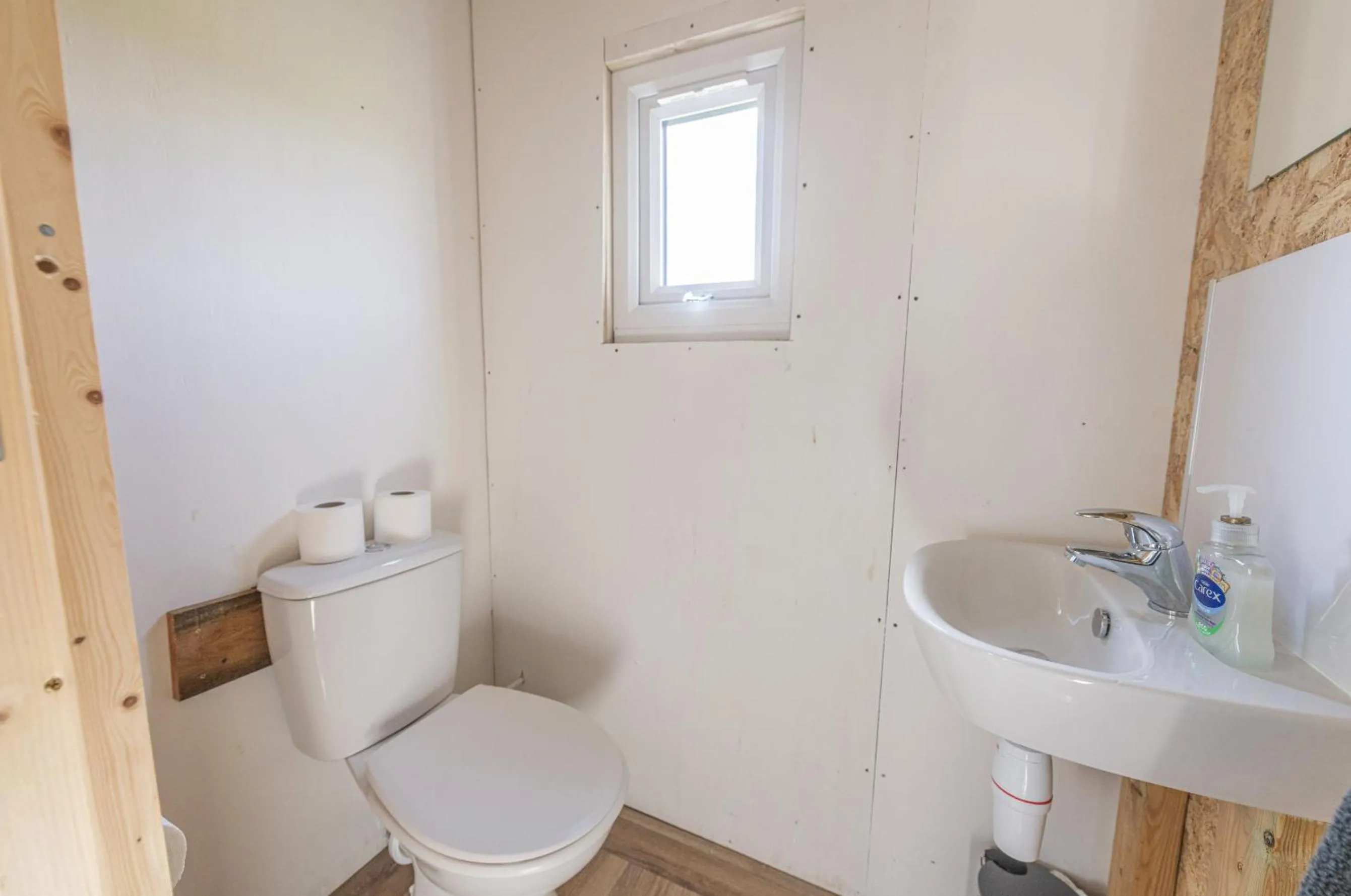 Bathroom in Double Decker Bus on an Alpaca Farm sleeps 8