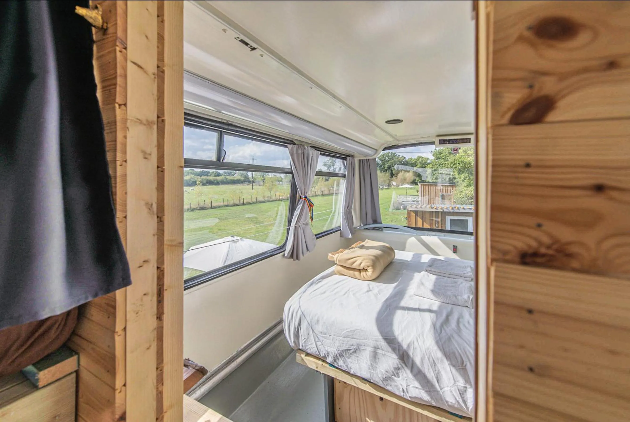 Bedroom, Bed in Double Decker Bus on an Alpaca Farm sleeps 8
