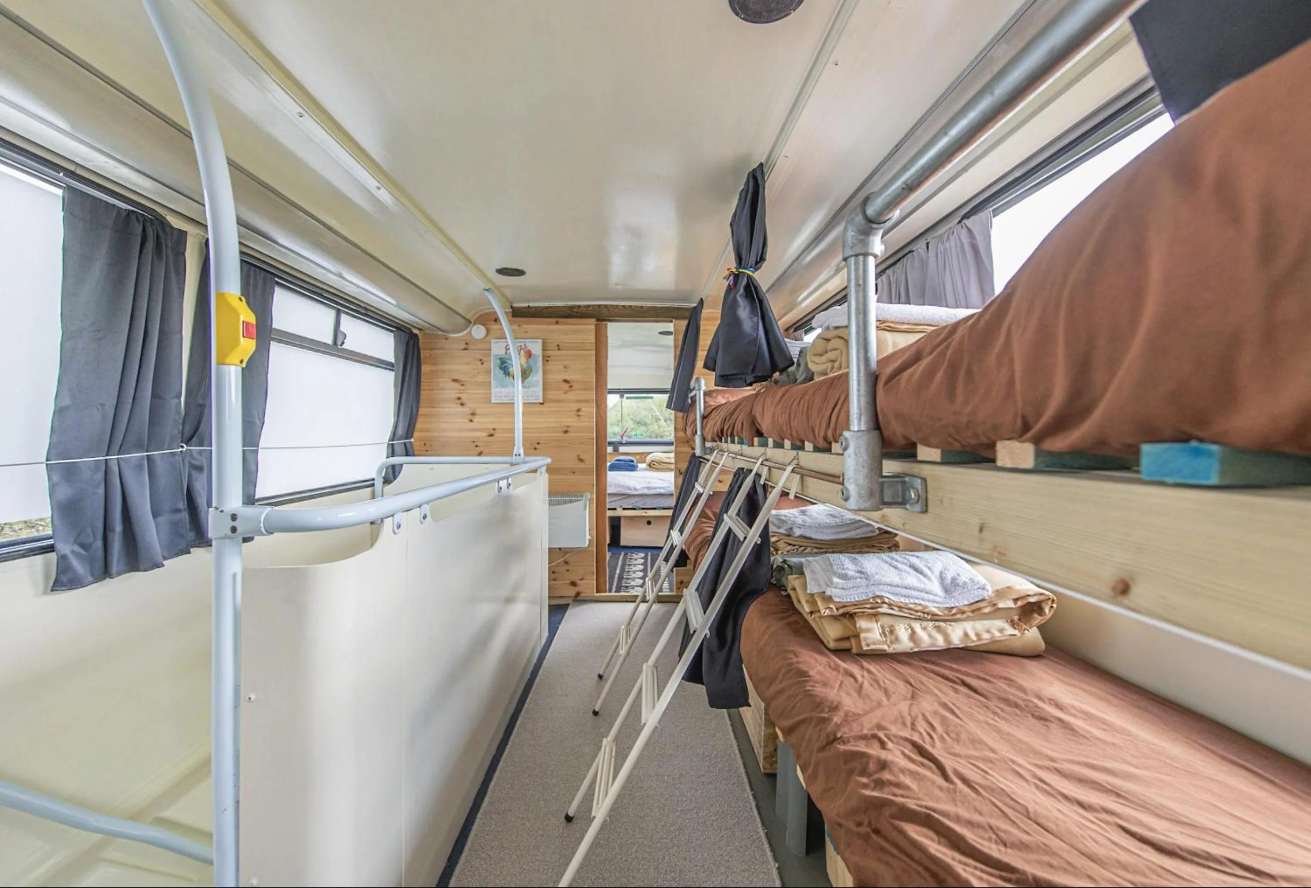 Bedroom, Bed in Double Decker Bus on an Alpaca Farm sleeps 8