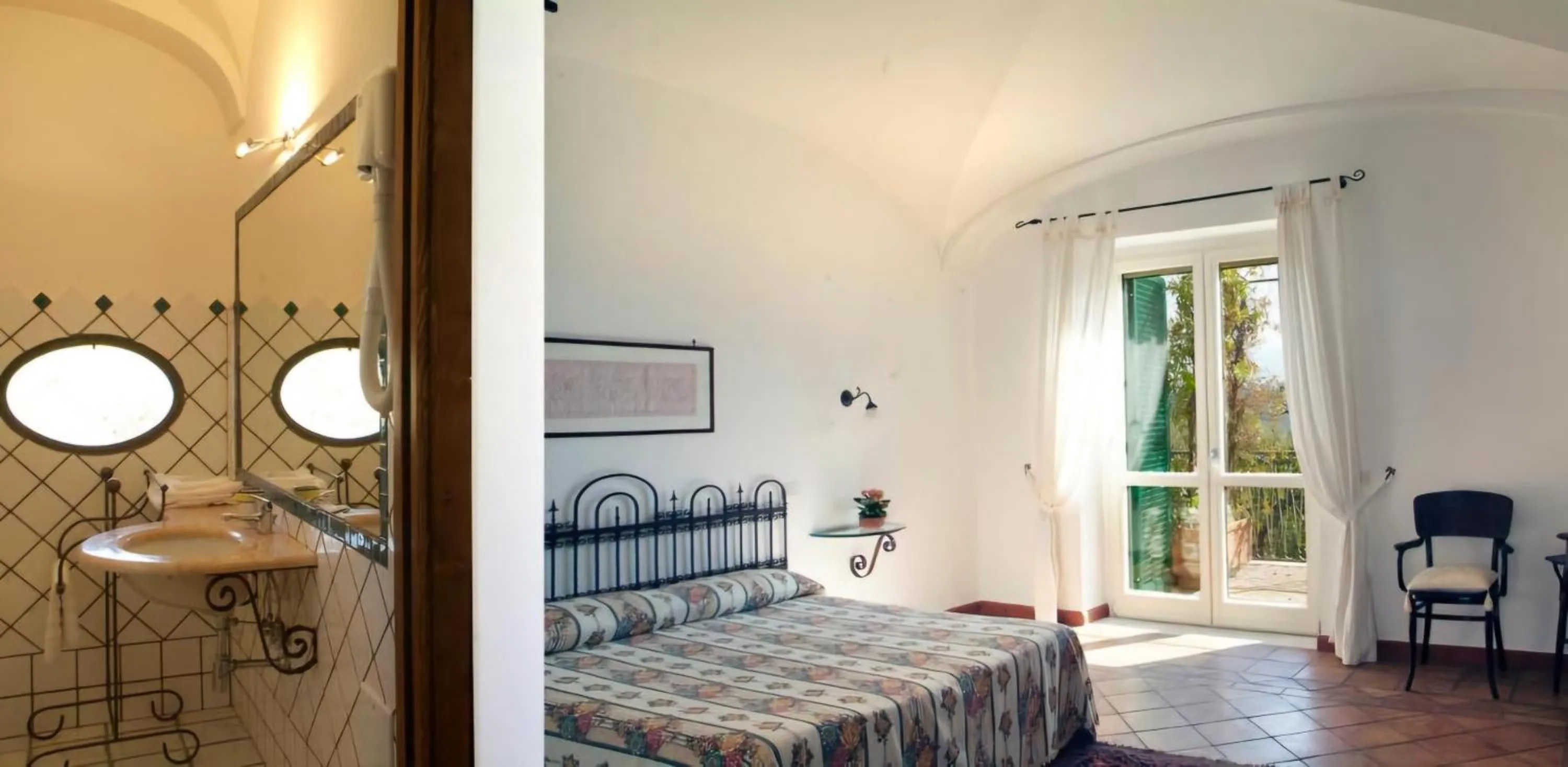 Photo of the whole room, Bed in Hotel Villa Rizzo Resort and Spa