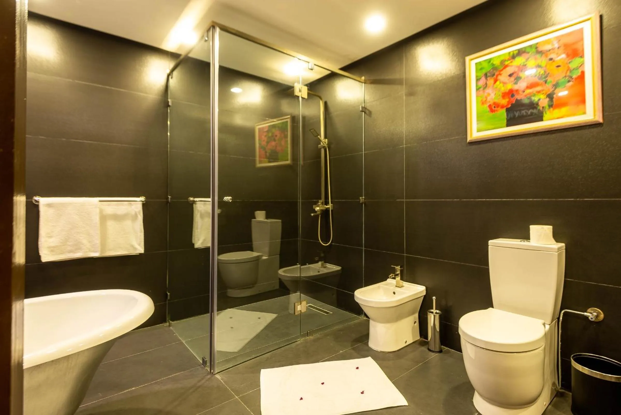 Shower in The Lemonary Marrakech