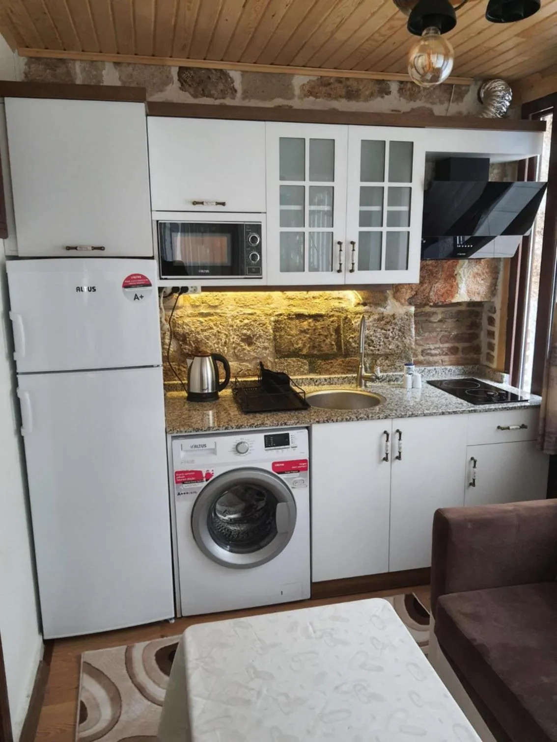 Kaleiçi Ozkavak Hotel