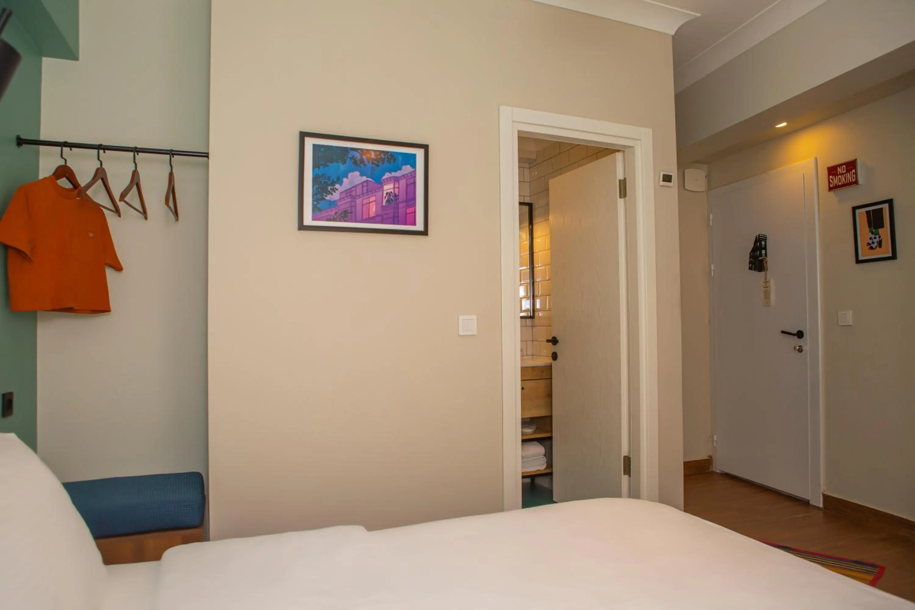 Photo of the whole room, Bed in The Abies