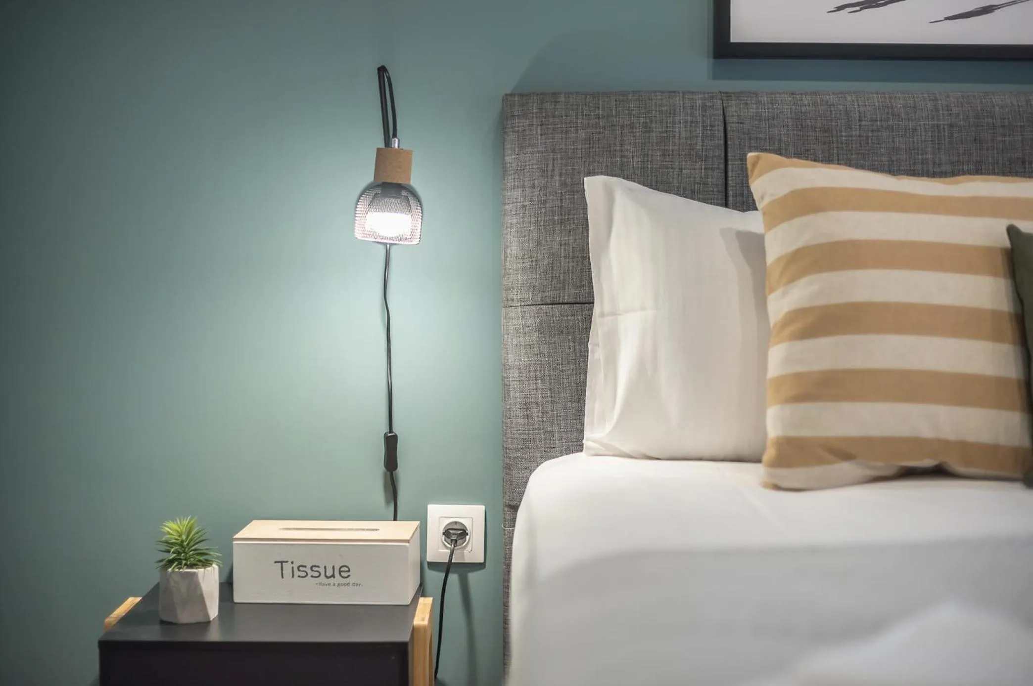 Bed in City Suite by Cloudkeys