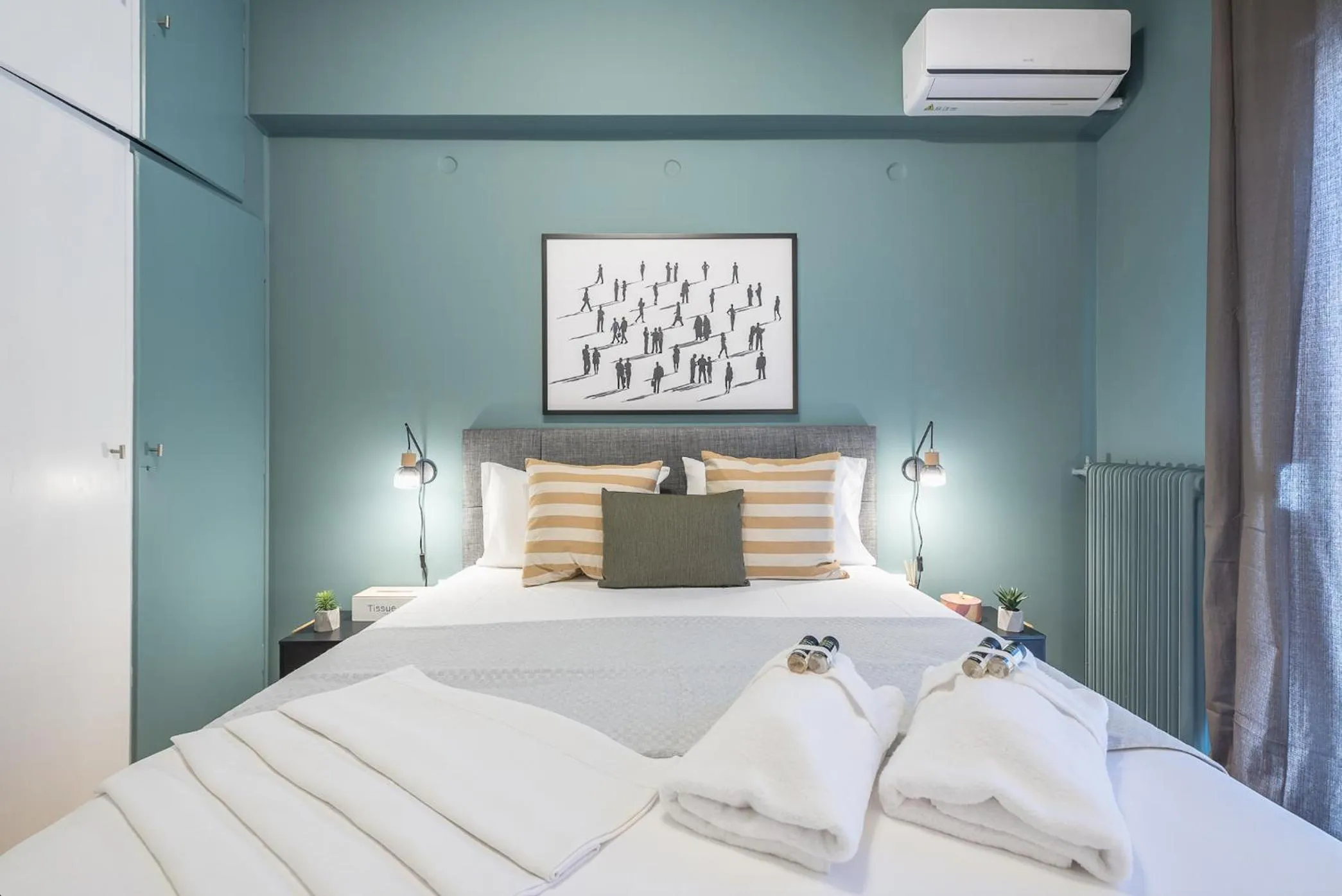 Bed in City Suite by Cloudkeys