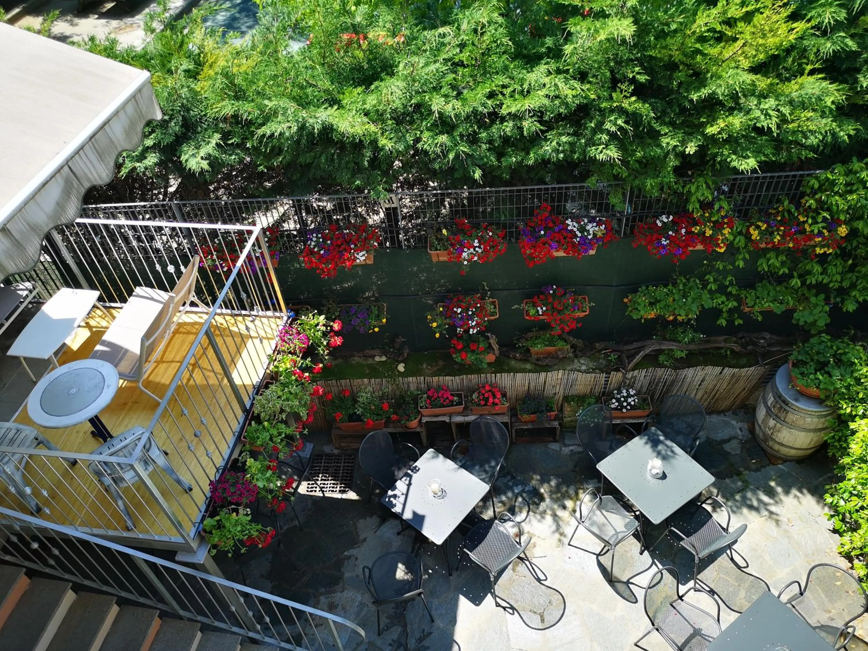 Garden view in La Pajassa