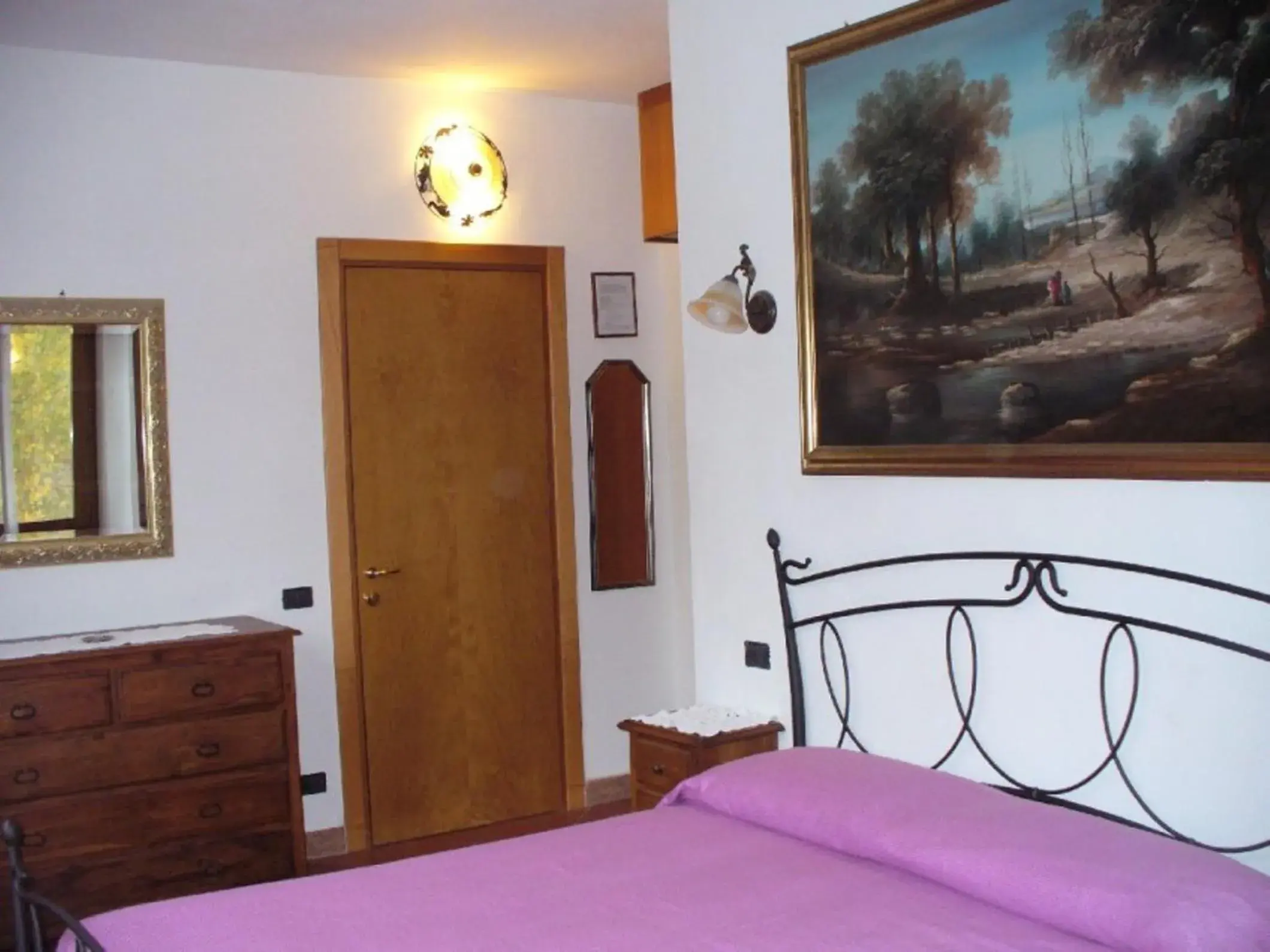 Double Room in Agriturismo Corte Trincerone Double Room in Agriturismo Corte Trincerone
