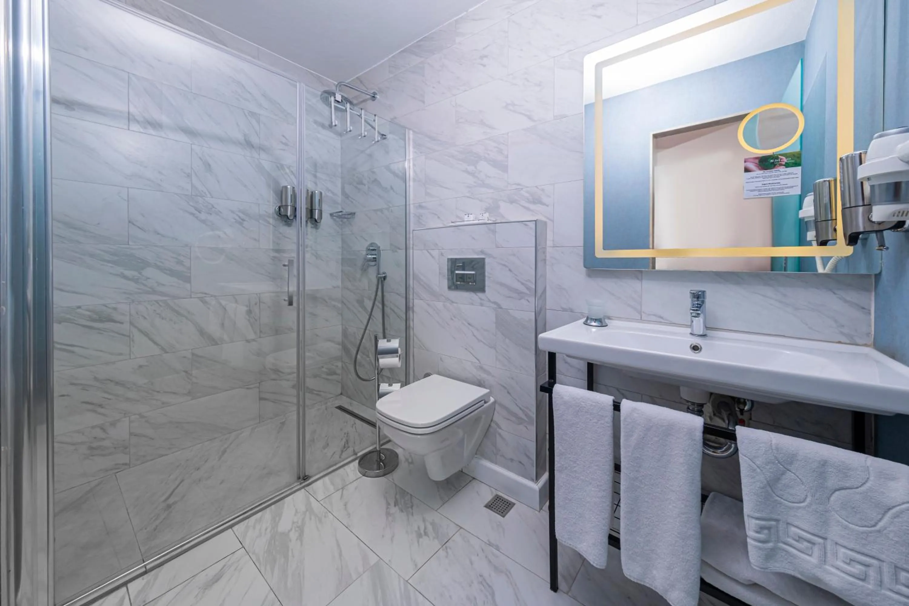 Shower in Ring Stone Hotels Bosphorus - Special Class