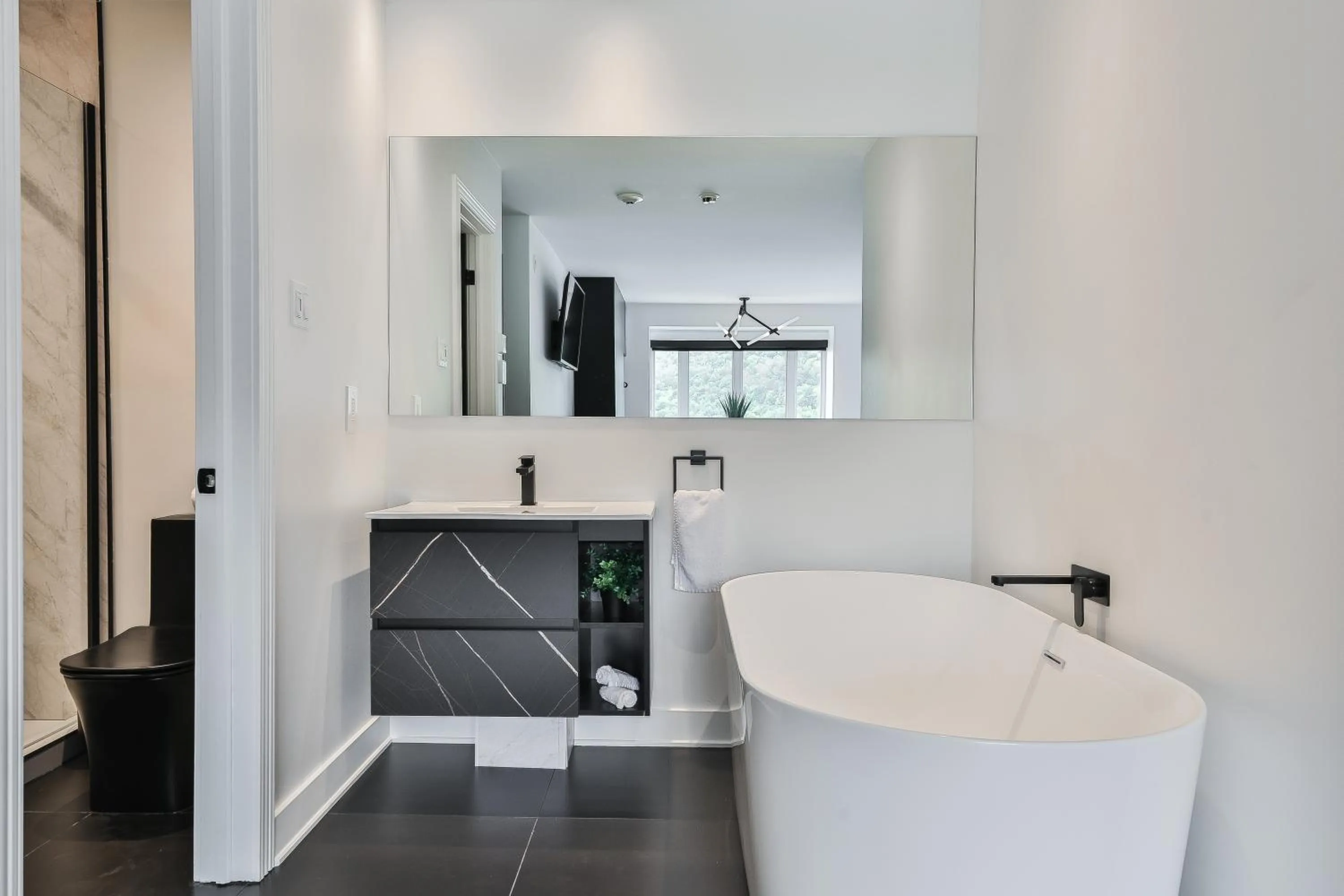 Bathroom in Auberge du Lac des Sables