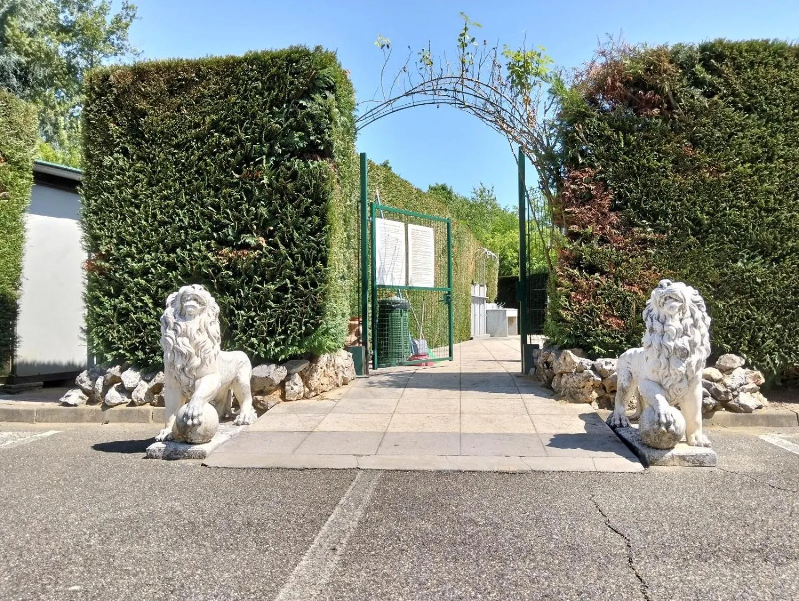 Garden view in Vald Hotel