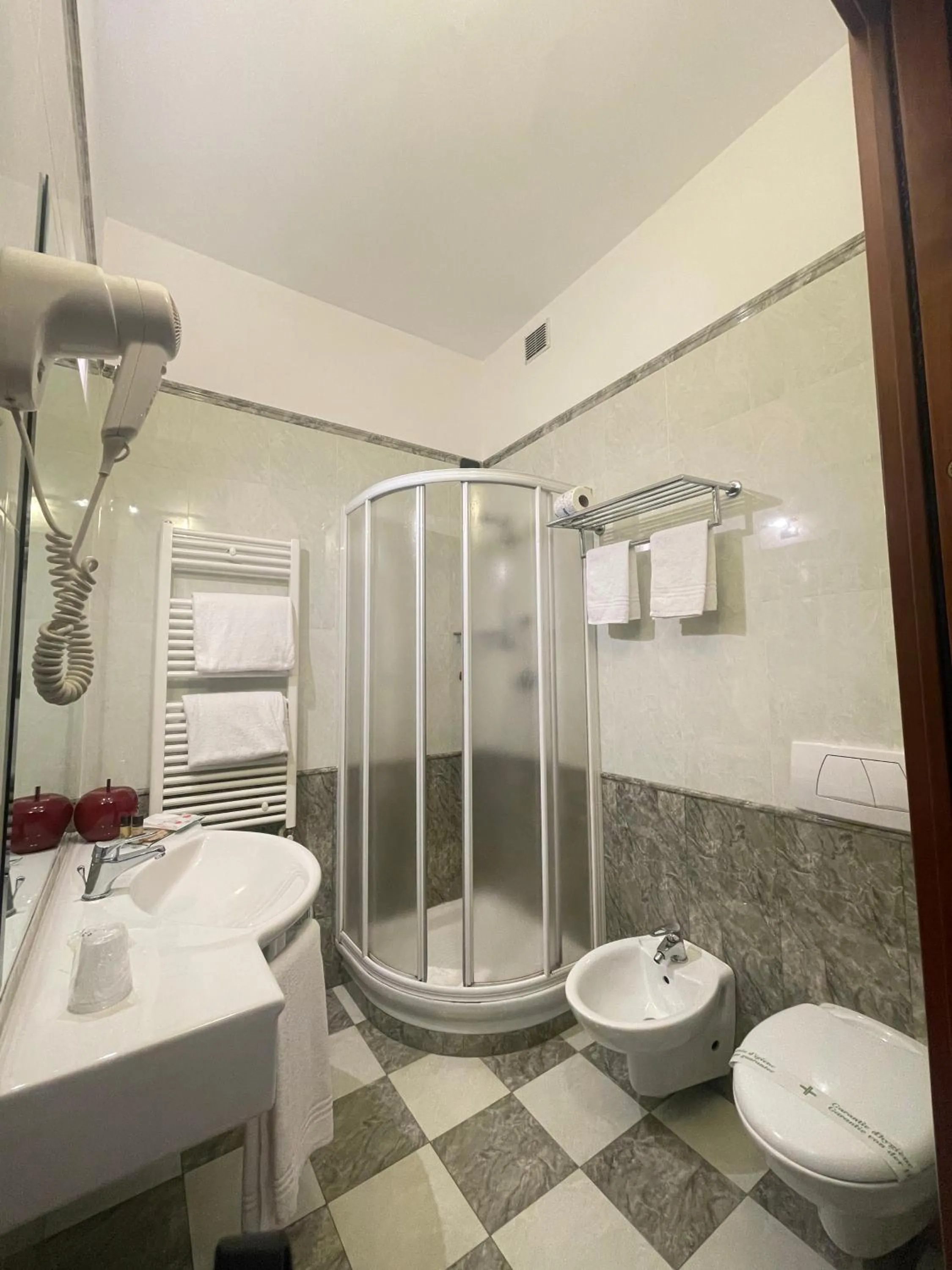 Bathroom in Vald Hotel