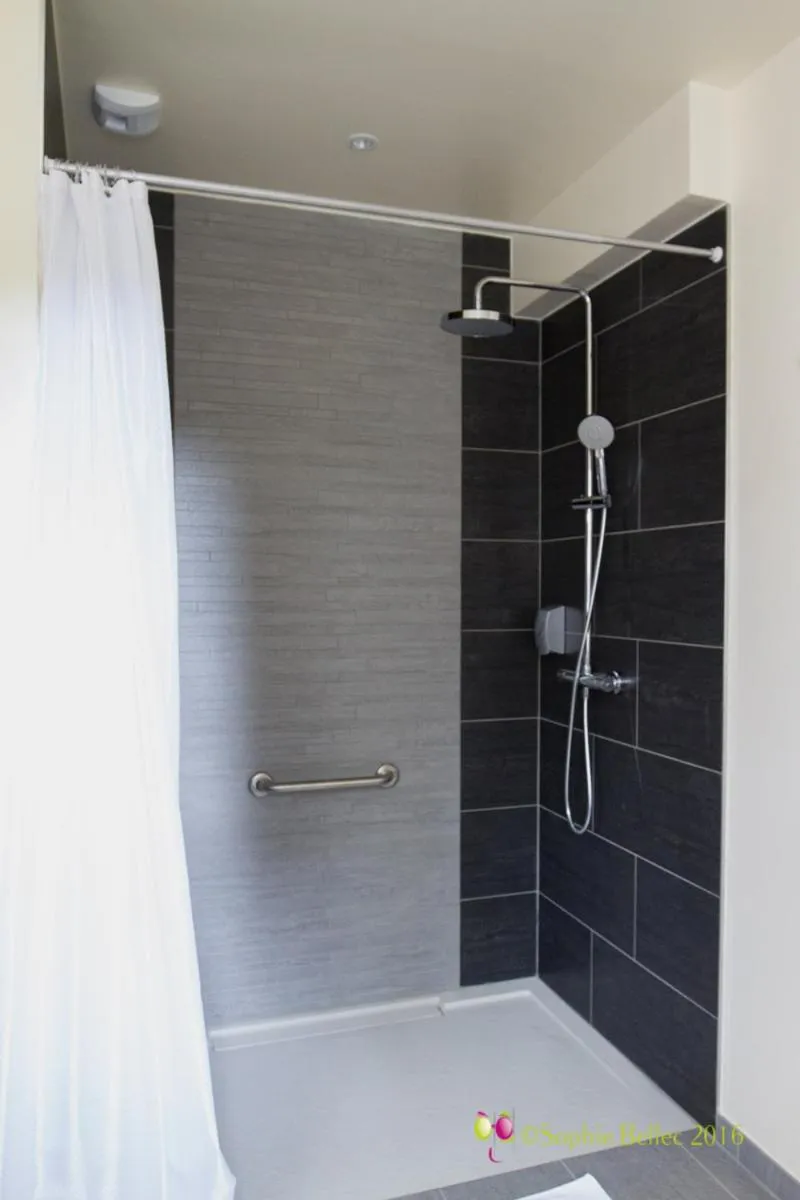 Bathroom in L'Hostellerie d'Acquigny