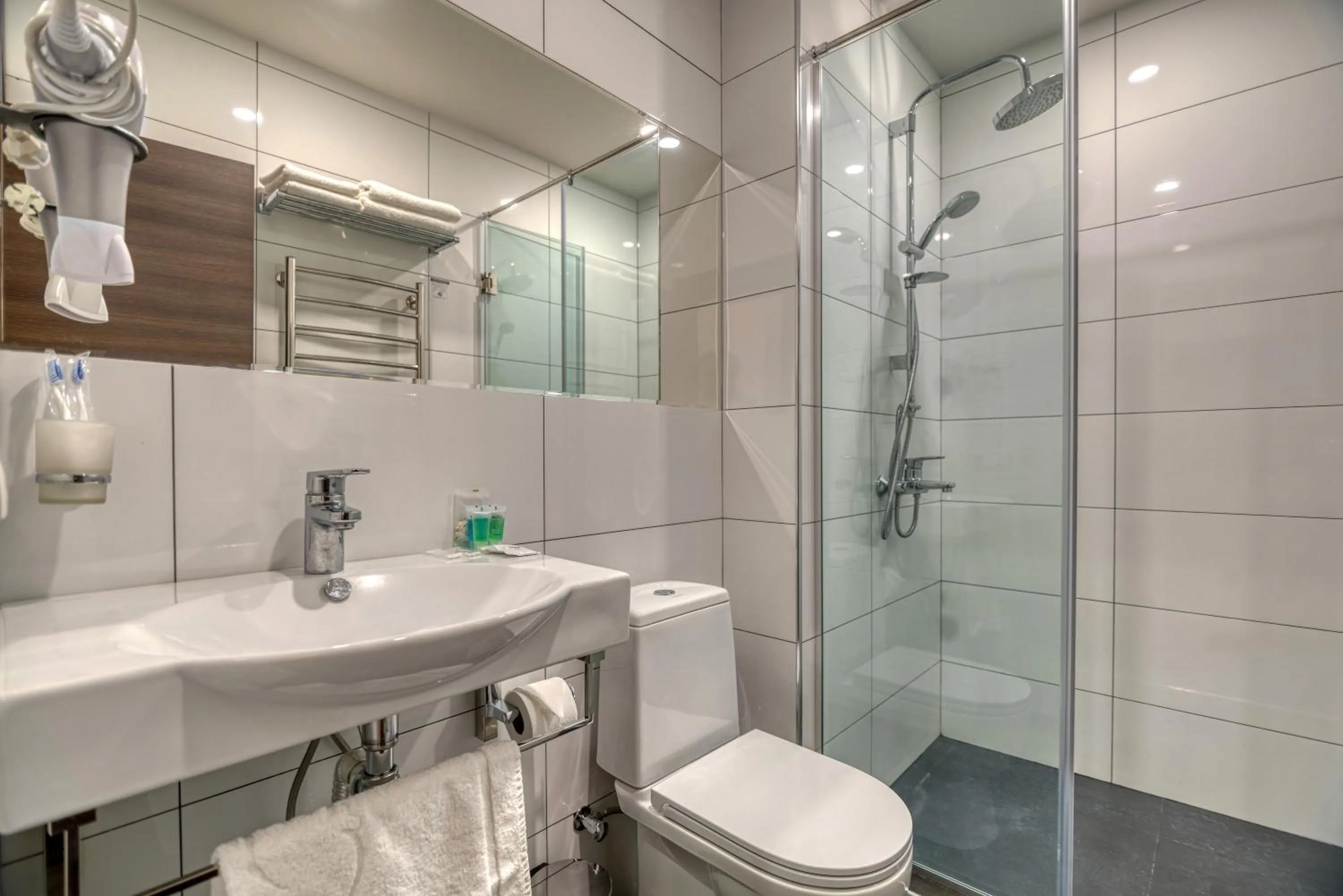 Shower in Orbeli Hotel Yerevan