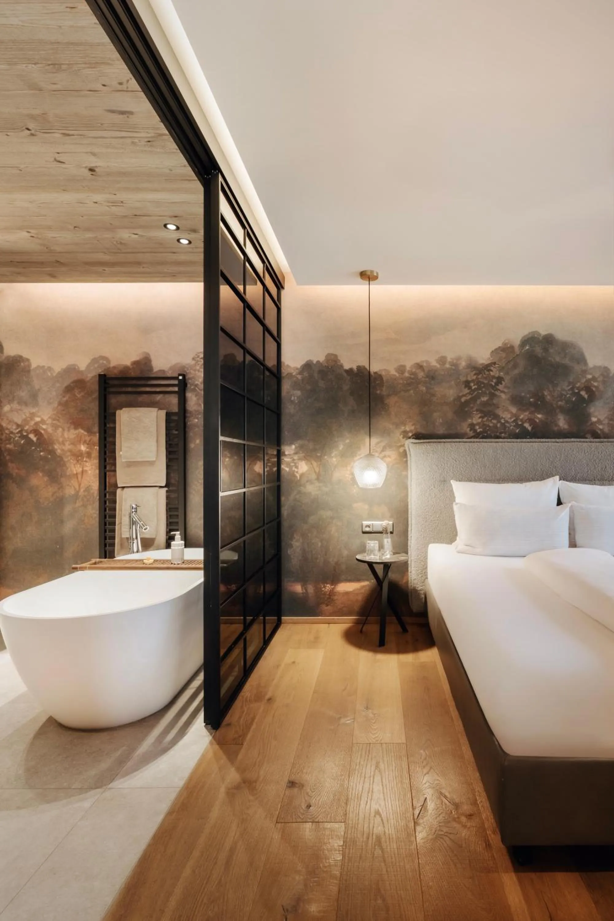 Photo of the whole room, Bed in The Black Eagle Luxury Appartements