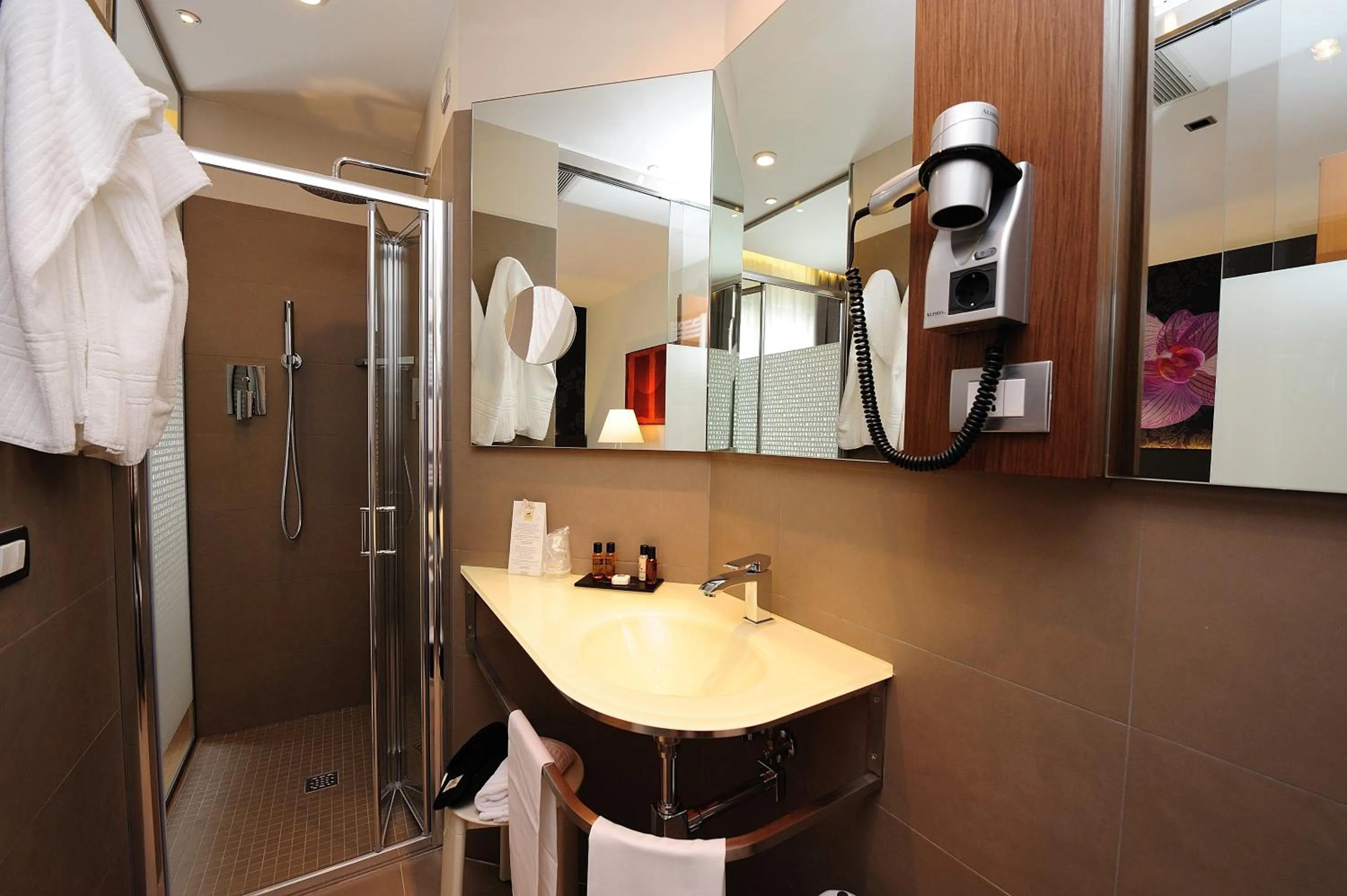 Bathroom in Dal Moro Gallery Hotel