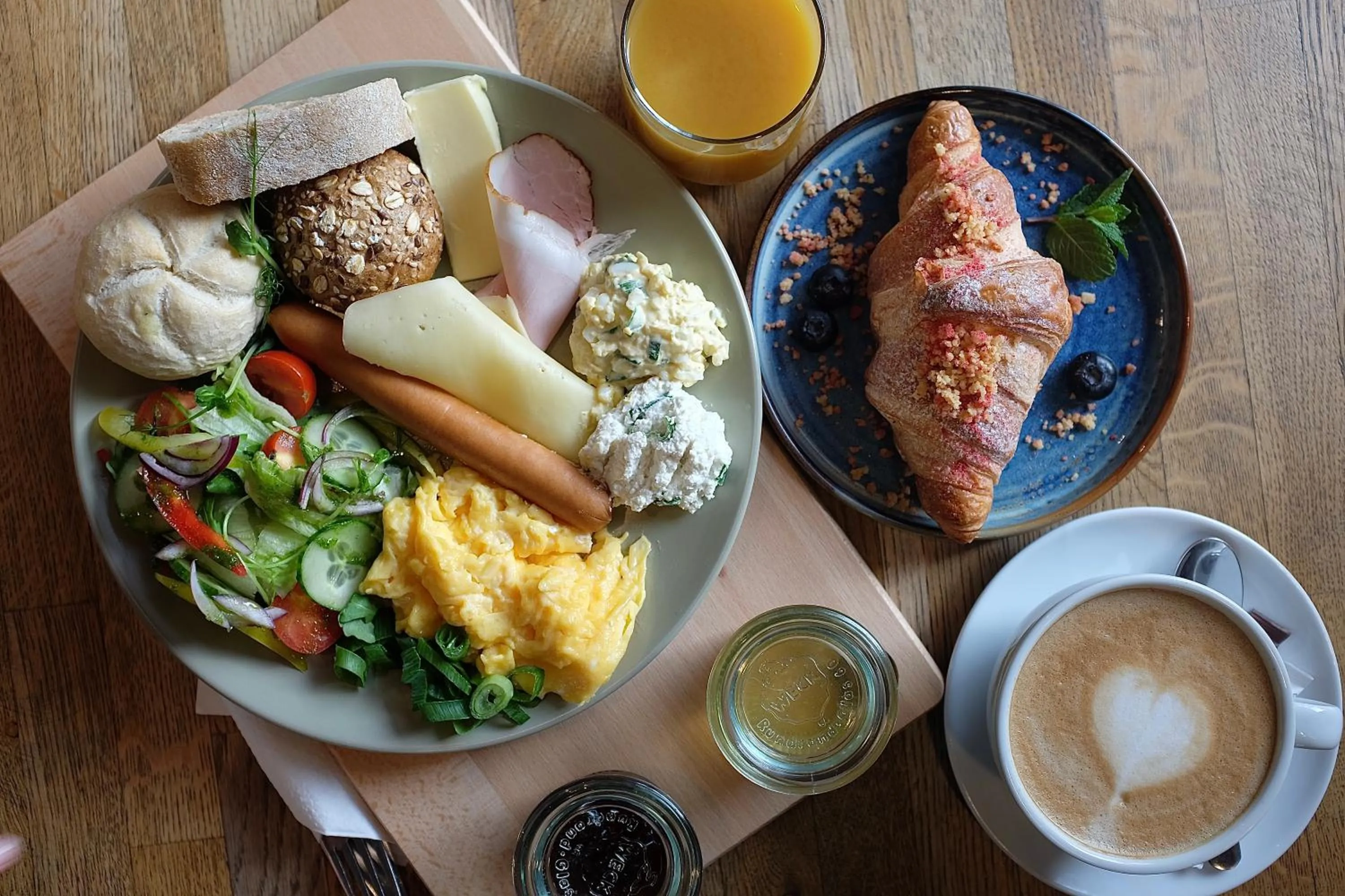 Restaurant/places to eat in SQUARE APARTMENTS GDYNIA