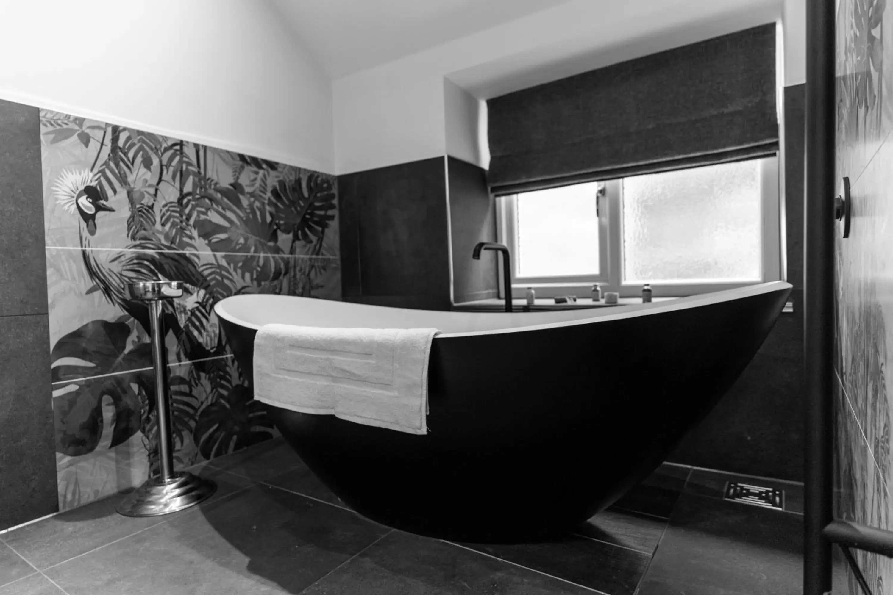 Deluxe Double Room with Bath - single occupancy in The Swan Inn Deluxe Double Room with Bath - single occupancy in The Swan Inn