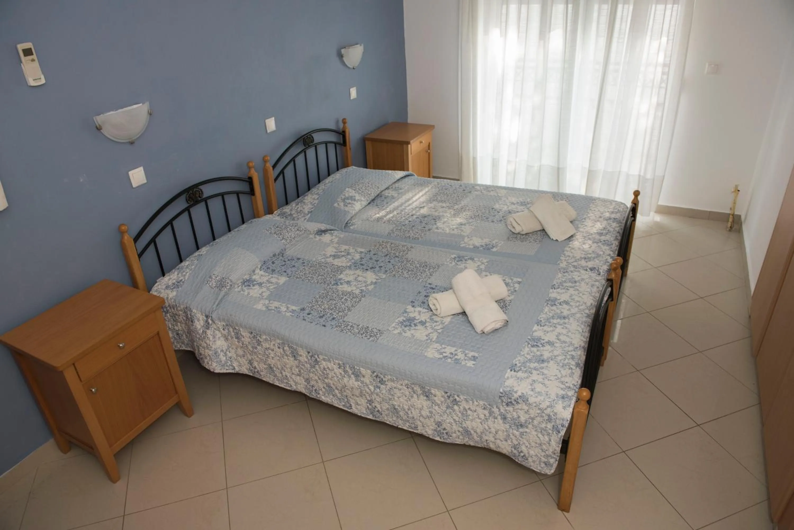 Photo of the whole room, Bed in Nephele Apartments