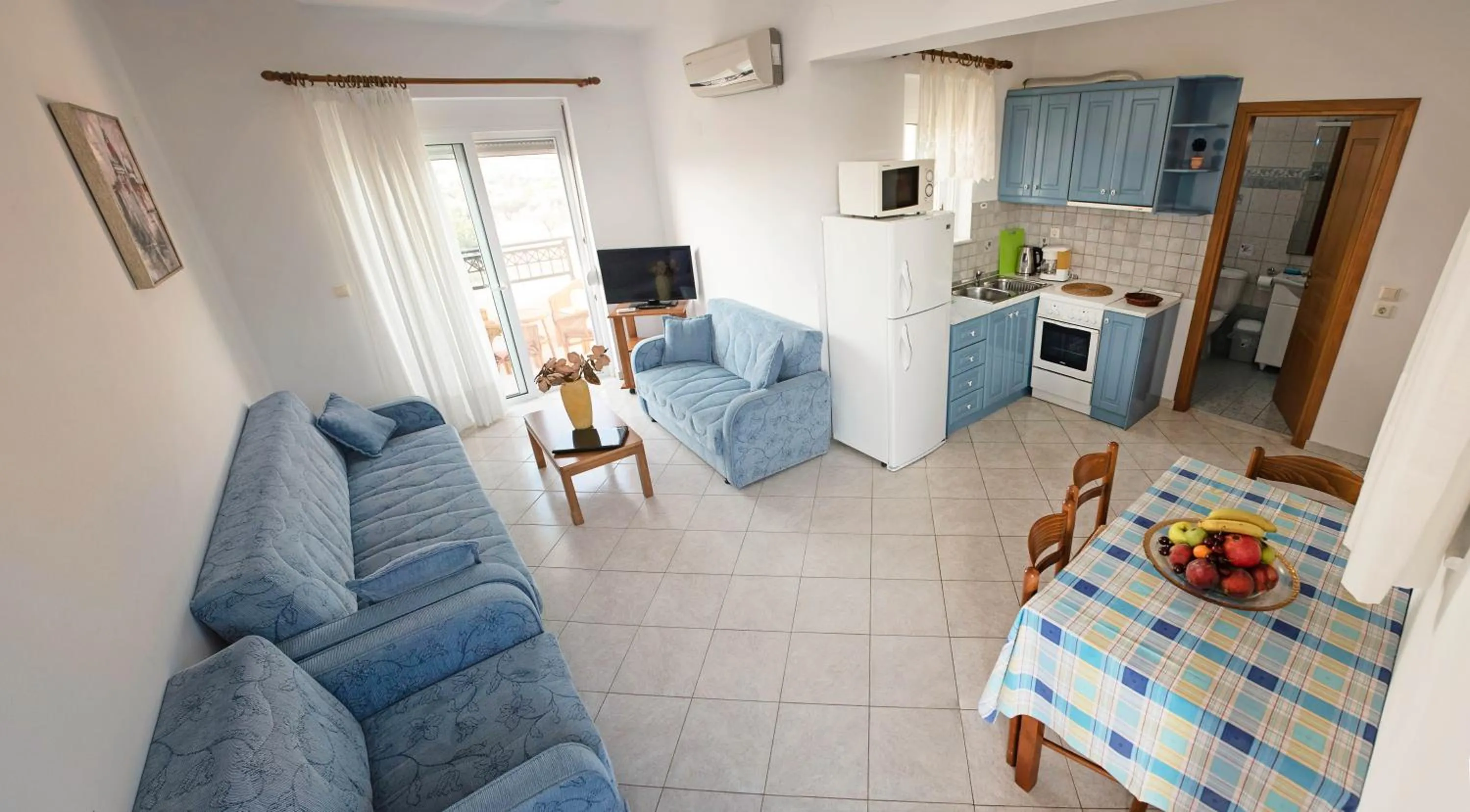 TV and multimedia in Nephele Apartments