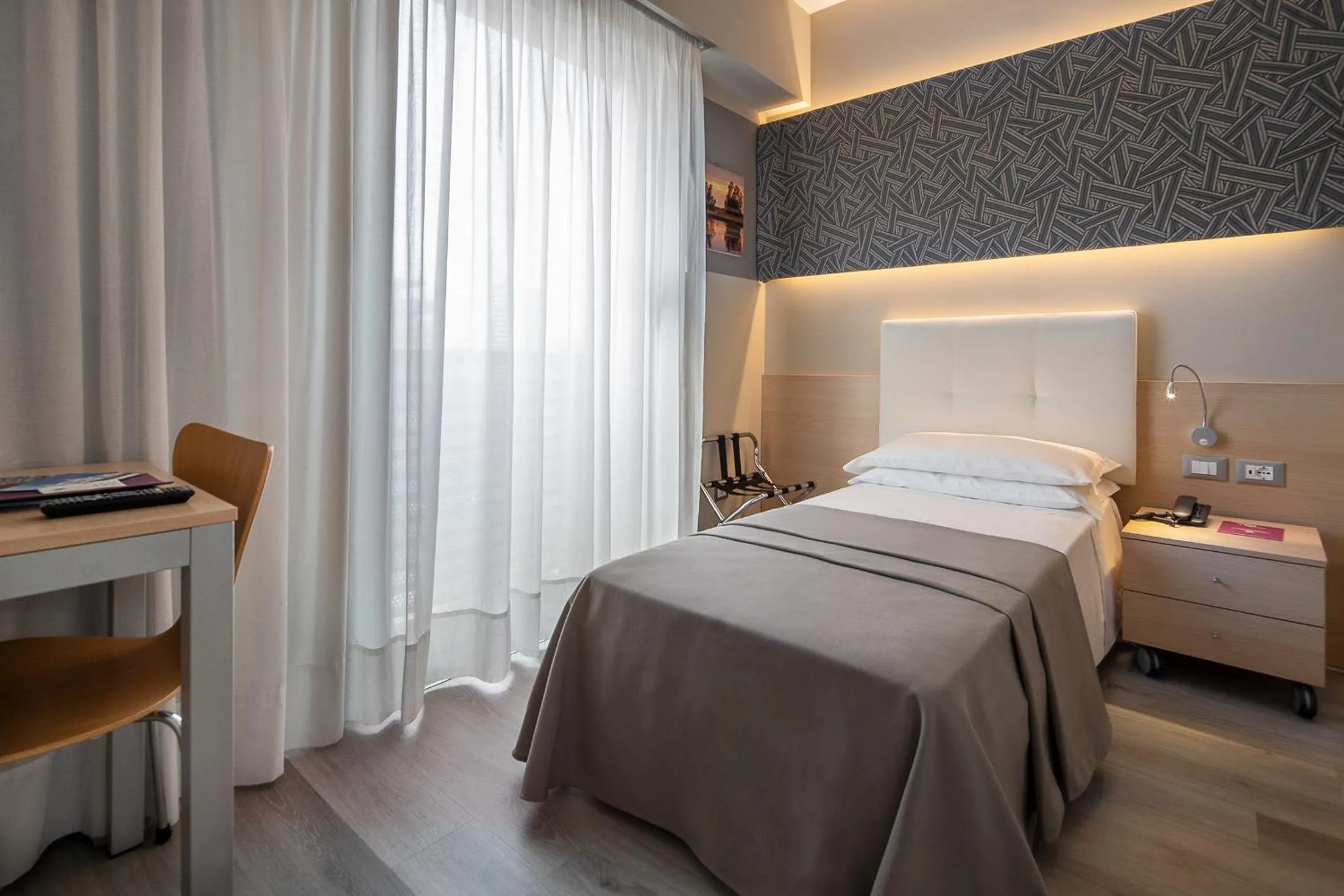 Bed in Hotel Rosanna 3 Stelle Superior